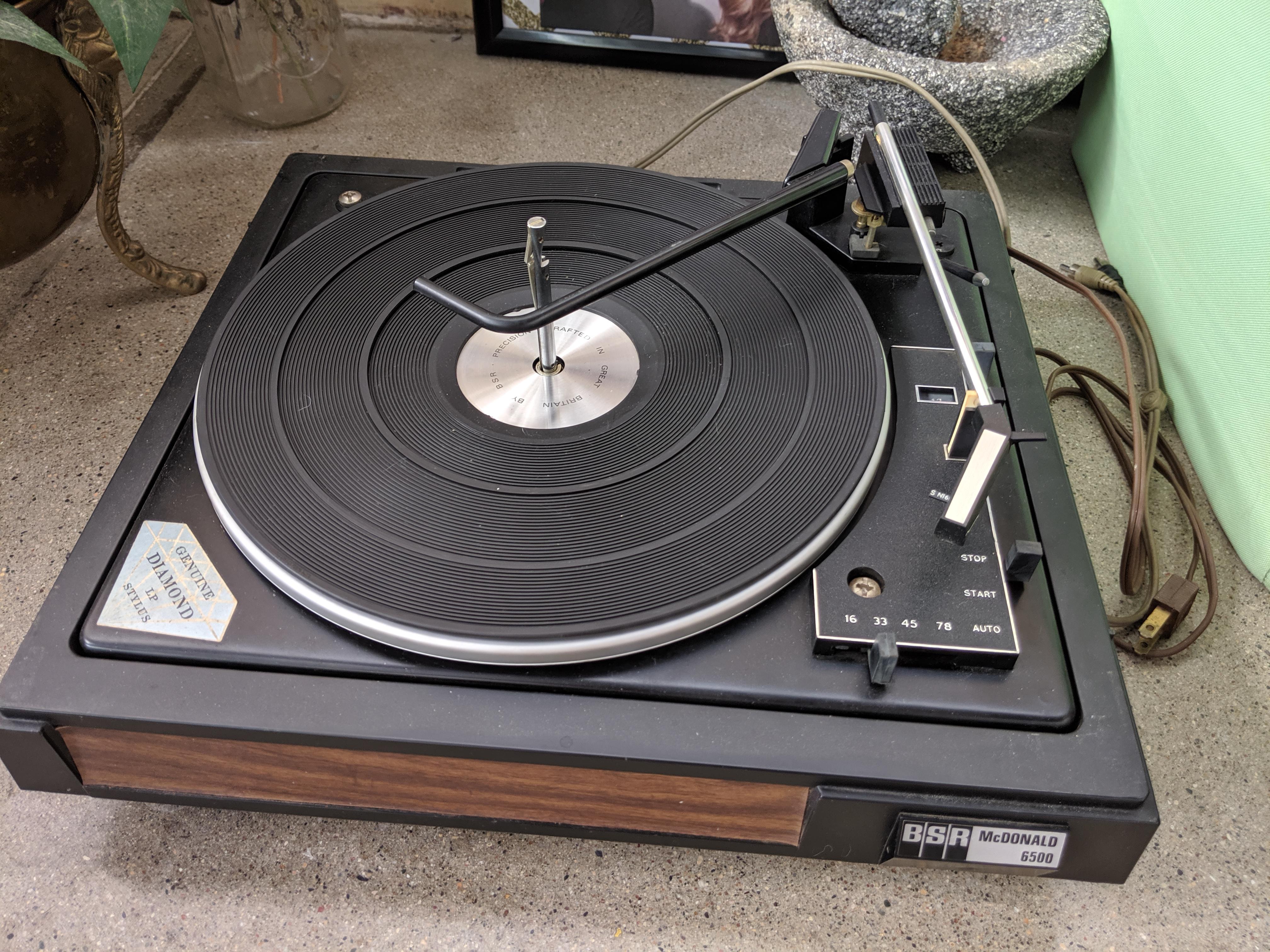 Father inlaw is forwarding this turntable to me. Anyone know much