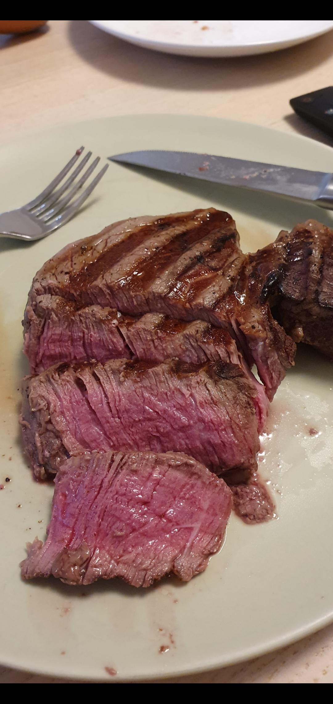 First time trying contact grill r/steak