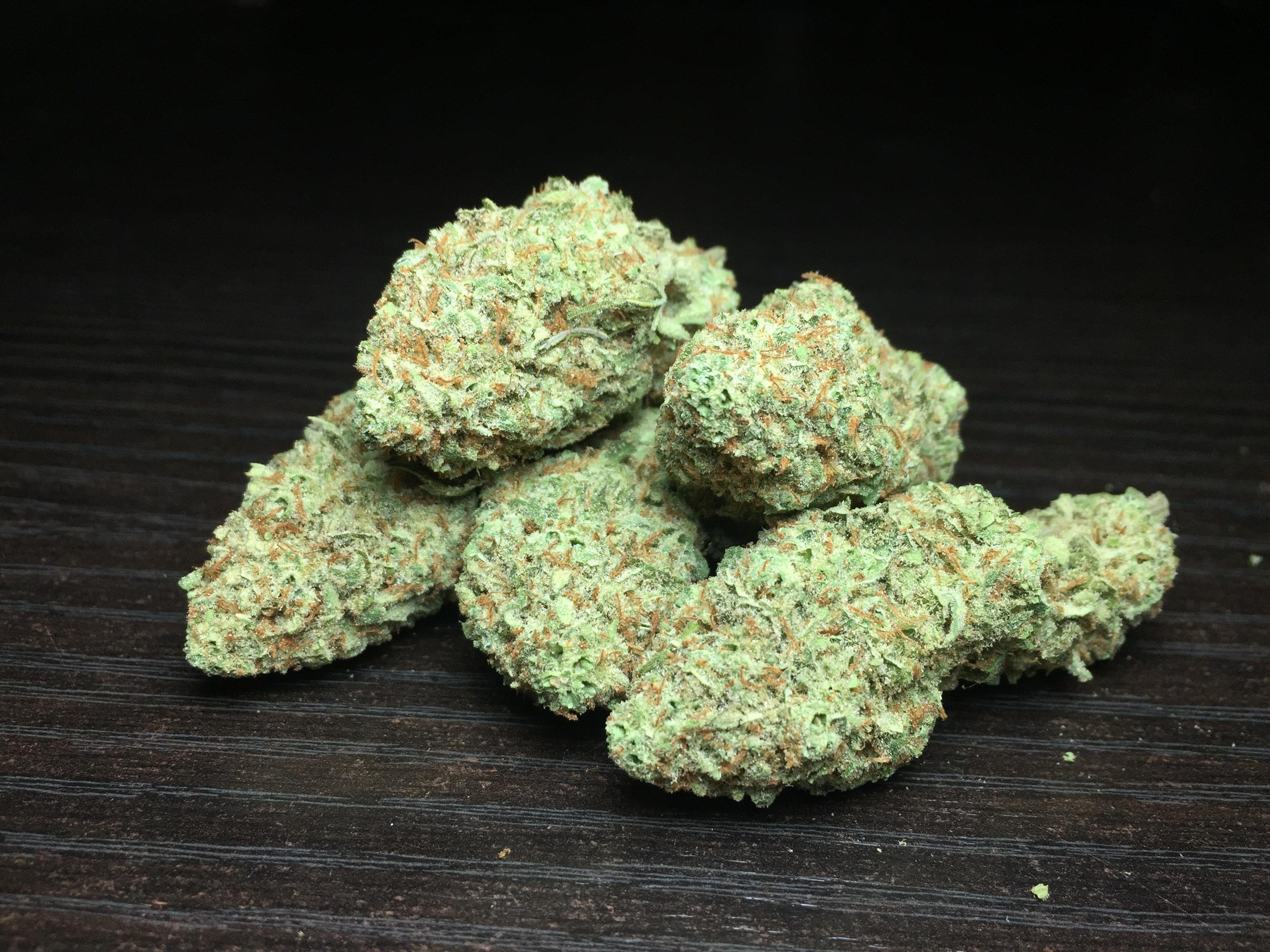 Zkittlez Glue by Canuk Seeds r/trees