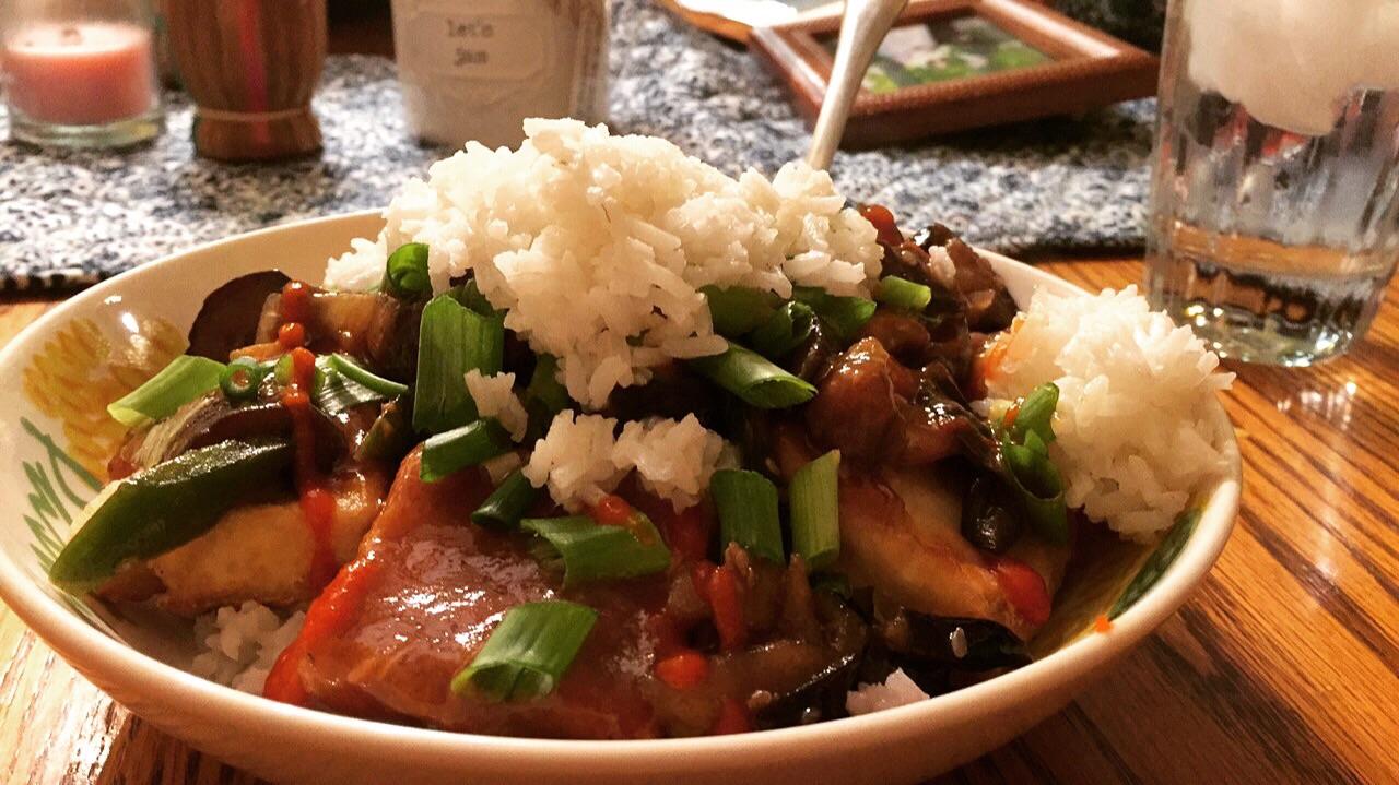 Eggplant tofu with peanut sauce r/vegetarianfoodporn