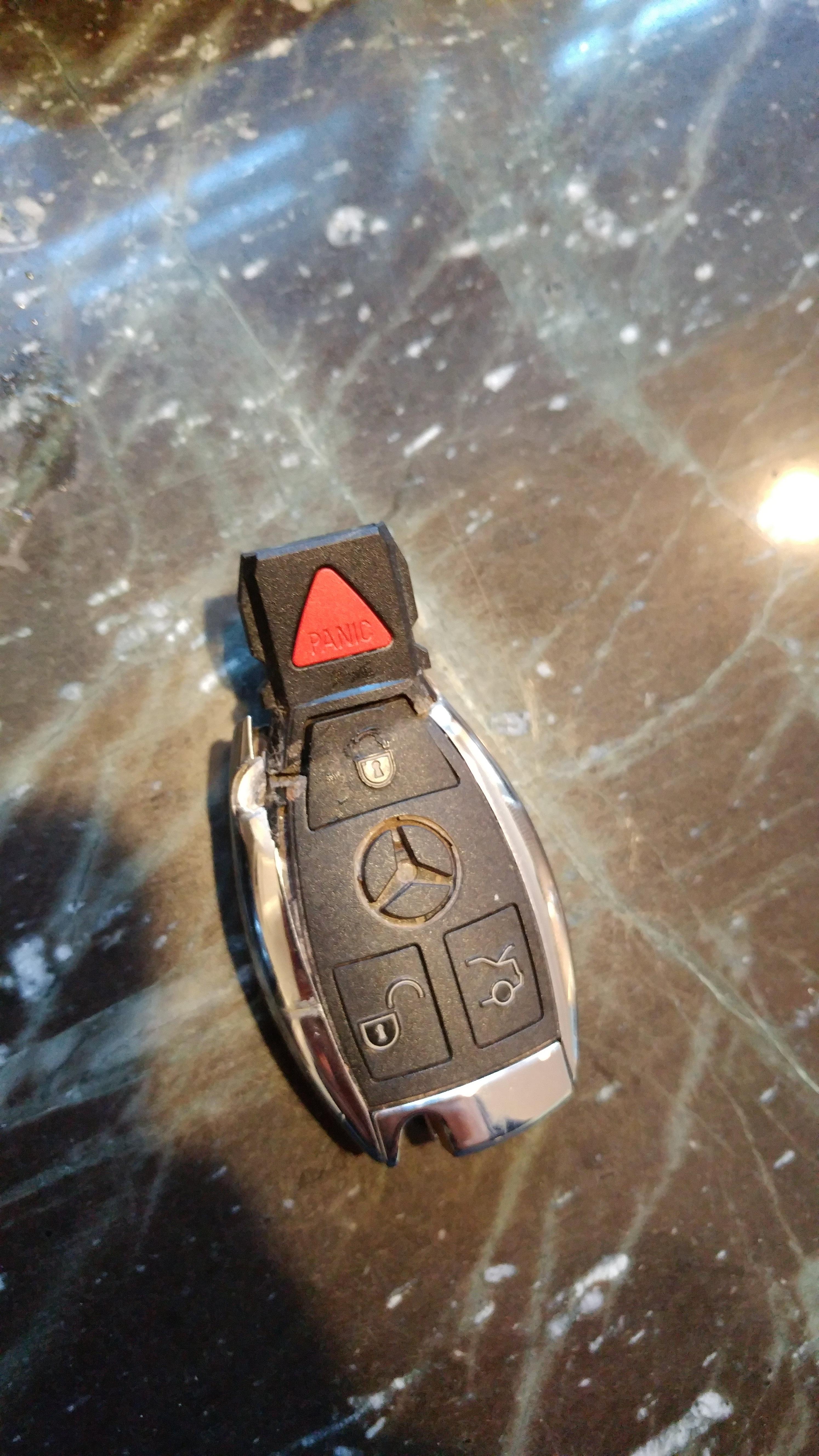 Found my lost car key, Snow blower 1, Key Fob 0 r/Wellthatsucks