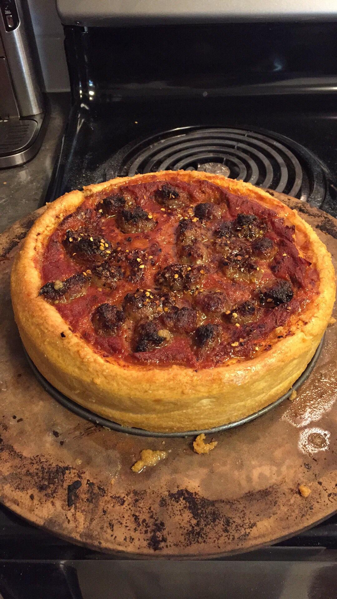 [homemade] Chicago deep dish pizza r/food