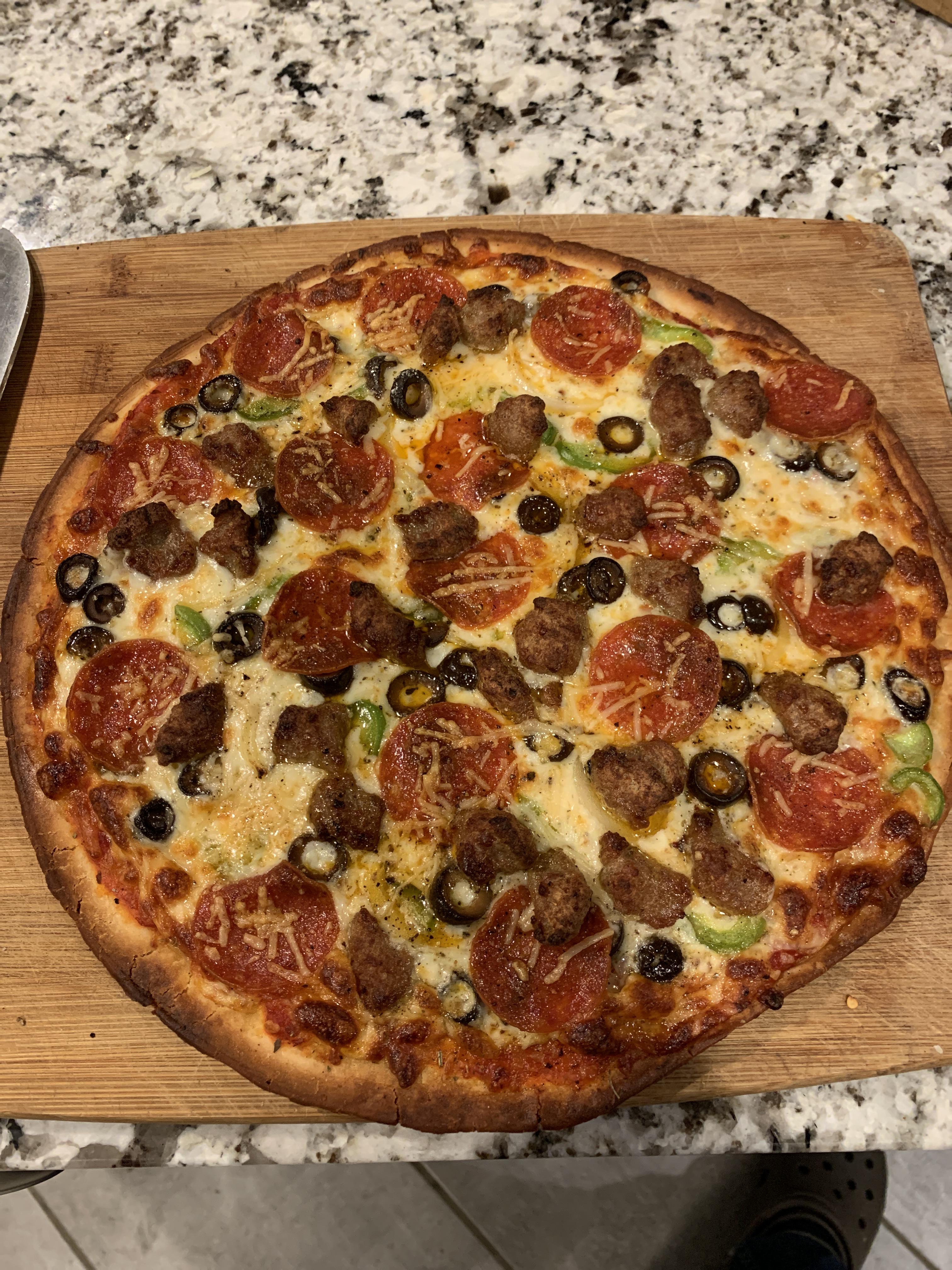 Gluten free deluxe pizza r/glutenfreecooking