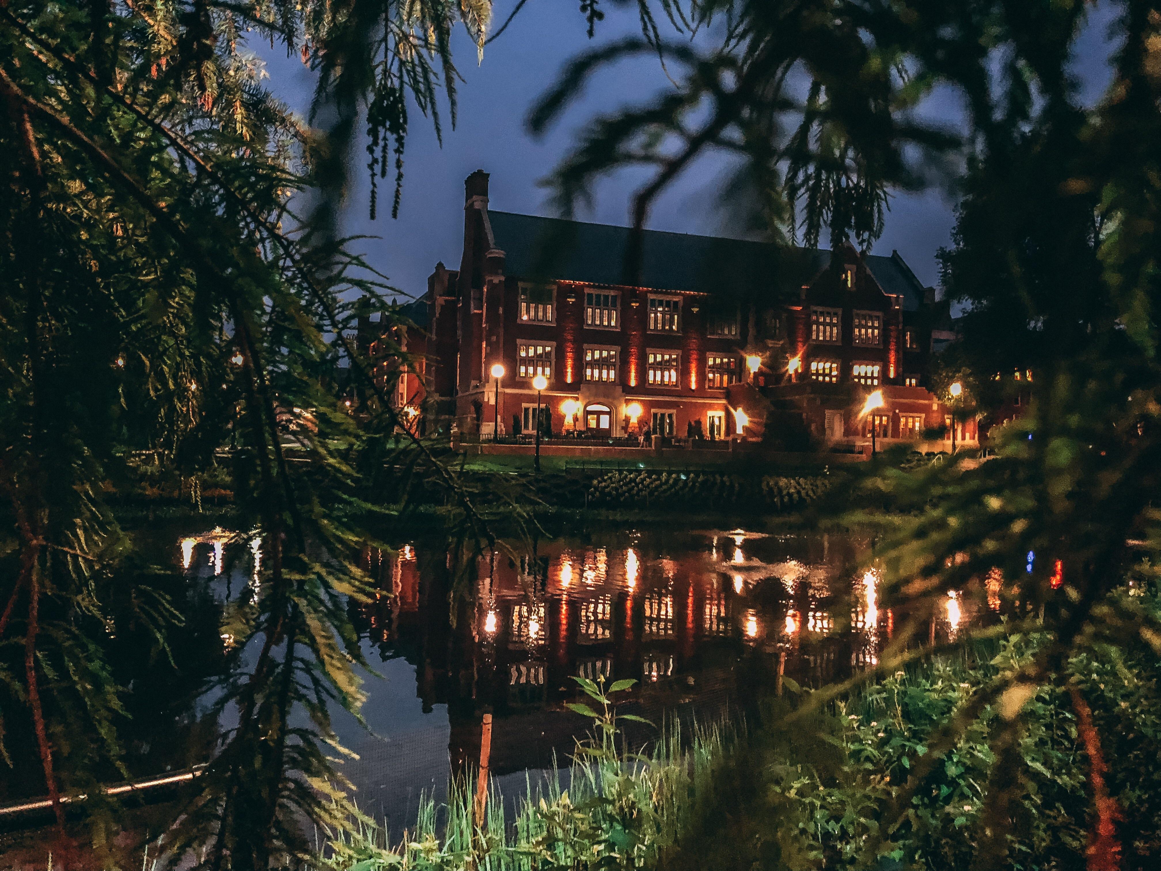 Mirror lake the Ohio State University r/MostBeautiful