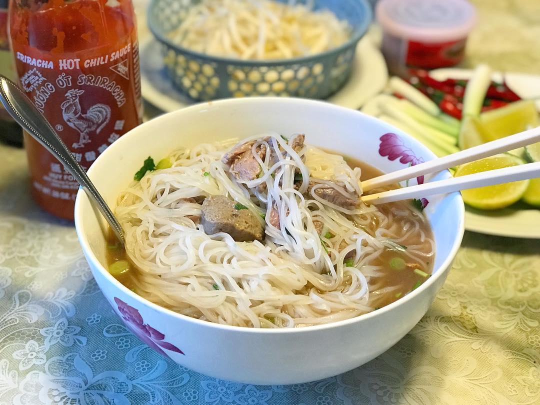 [Homemade] Pho with fresh noodles r/food
