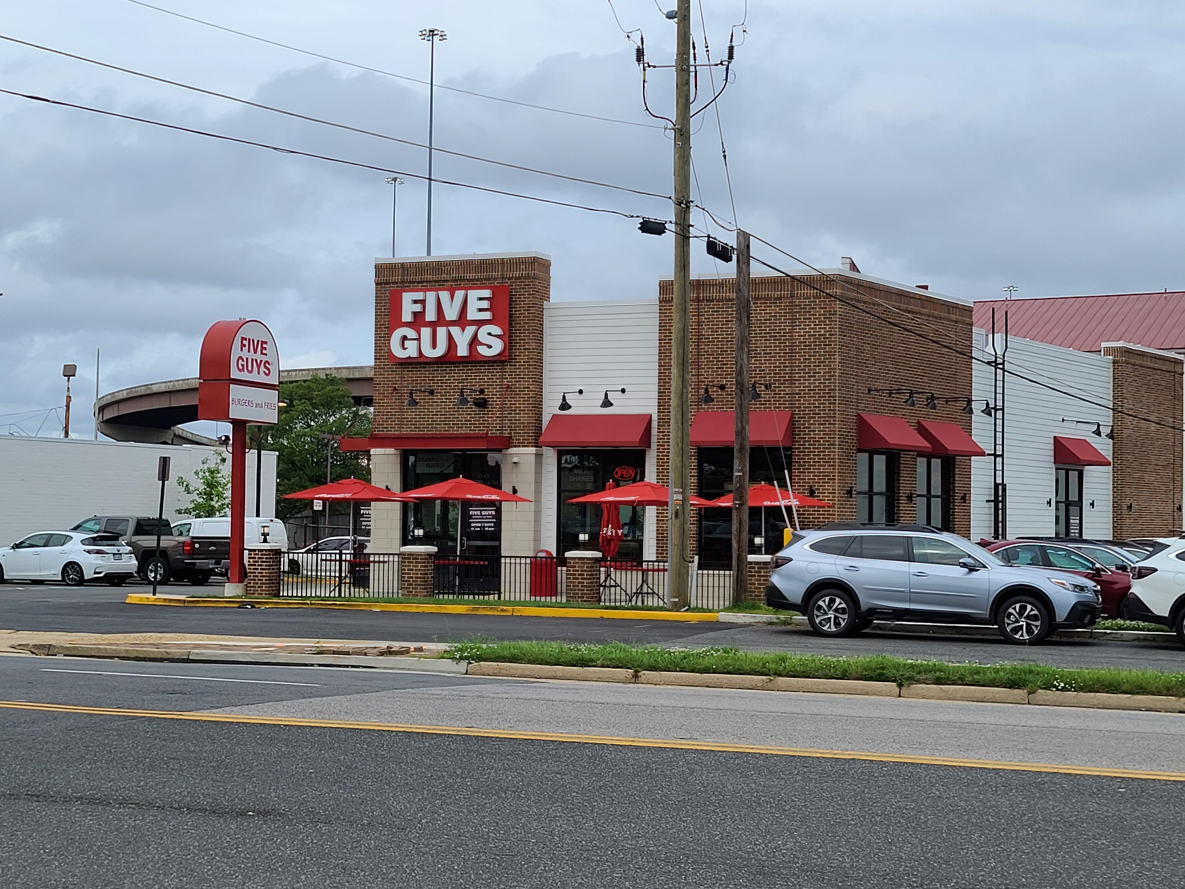 Five Guys in Springfield, Virginia, formerly a KFC r/AbandonedRetail