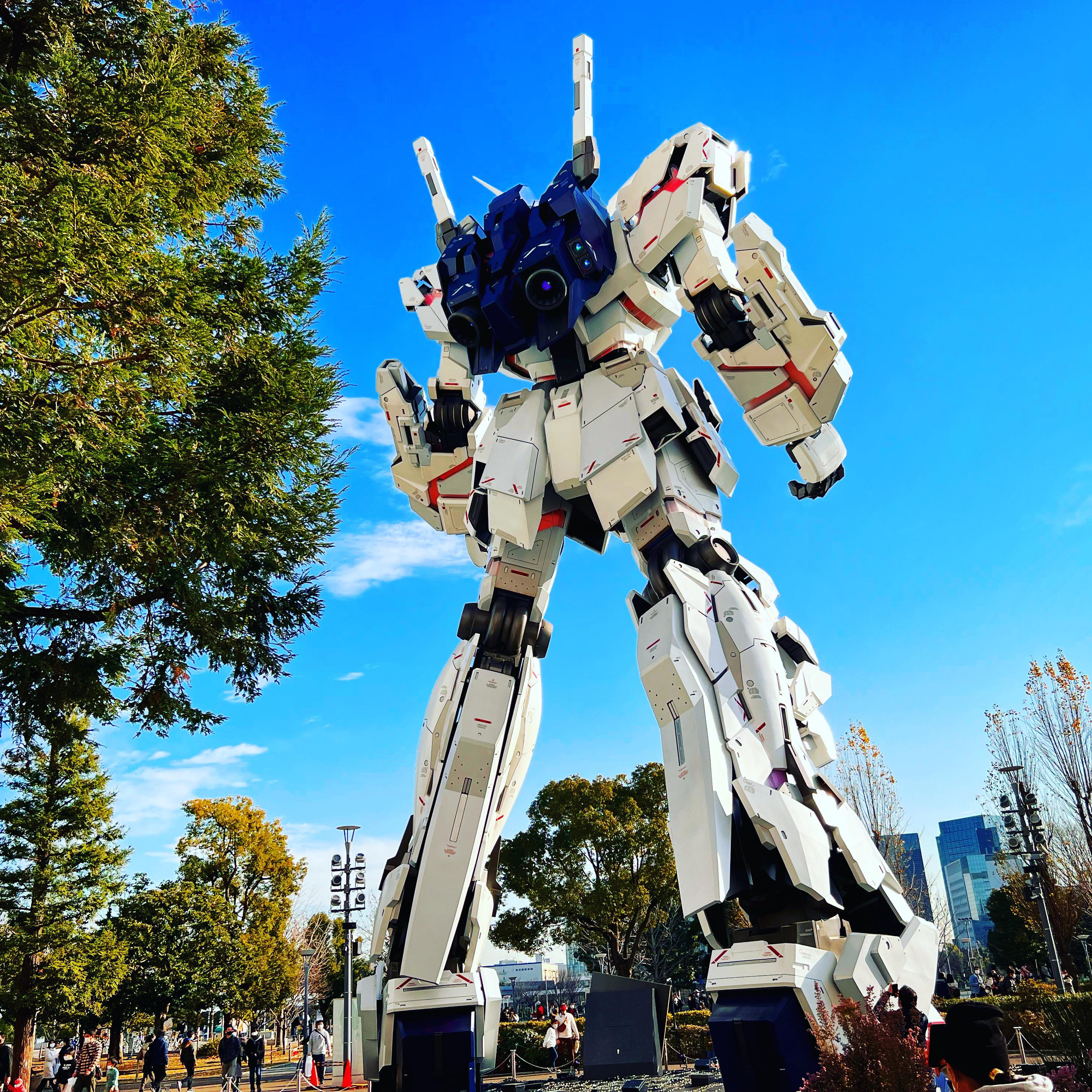 Full Size Gundam Ready to Protect 🤩 r/japanpics