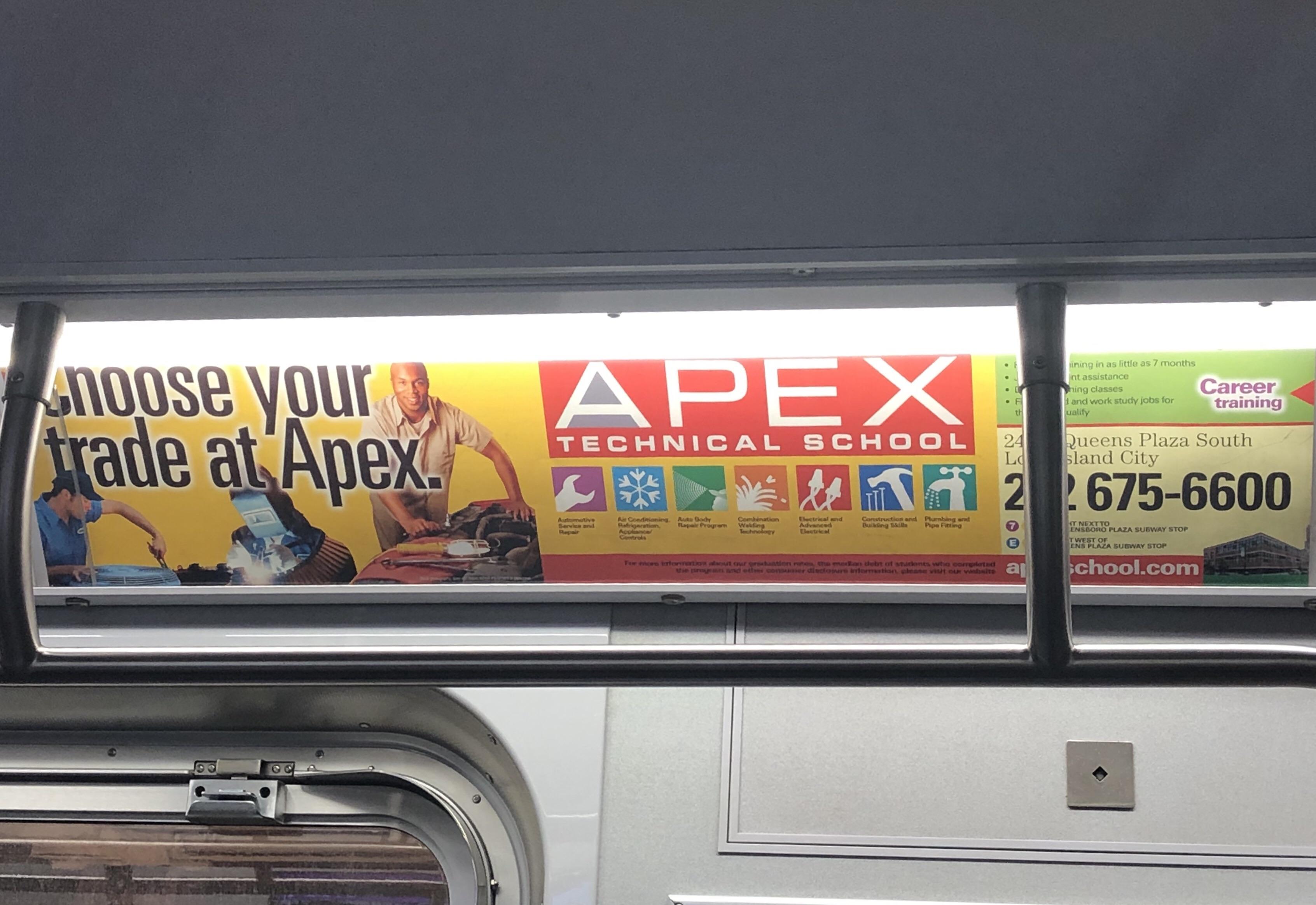 Apex ads are in the New York City subways now! r/apexlegends