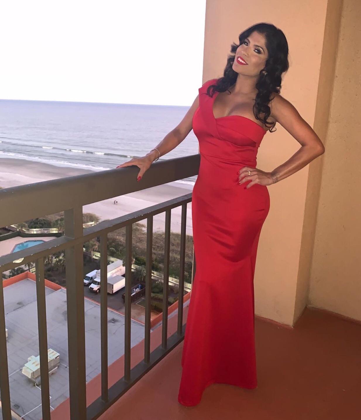 Alexis Amore : ClassyPornstars