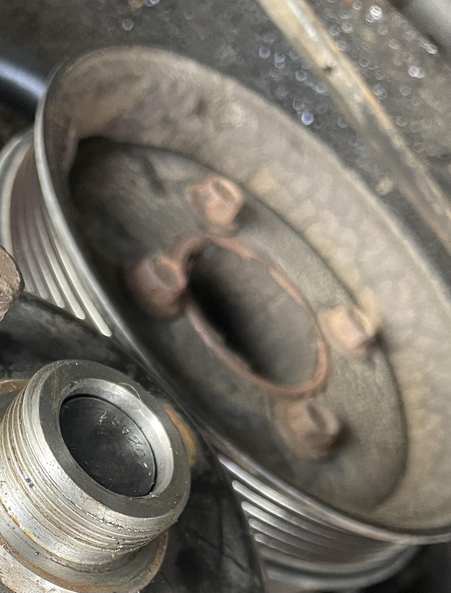 I can’t get my harmonic balancer bolts off r/MechanicAdvice