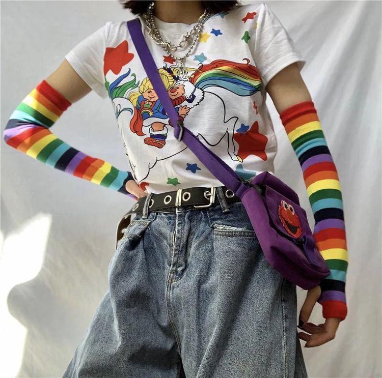 got this pic from pinterest, kidcore outfit goals kidcore