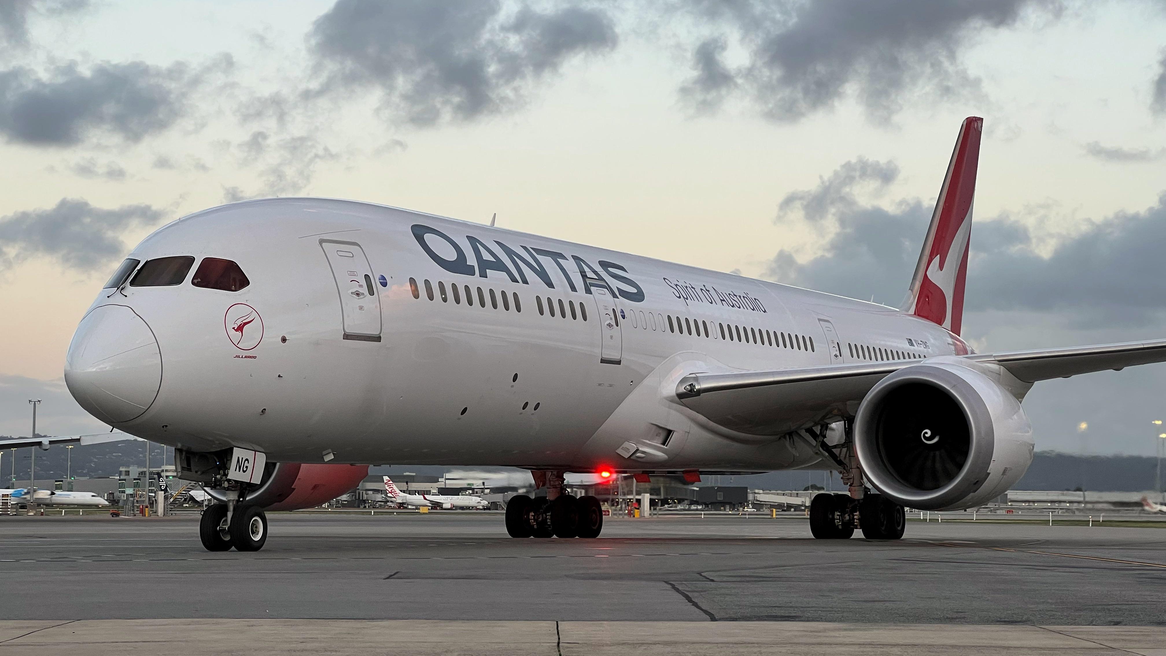 QF9 arriving from Melbourne before continuing onto London from Perth