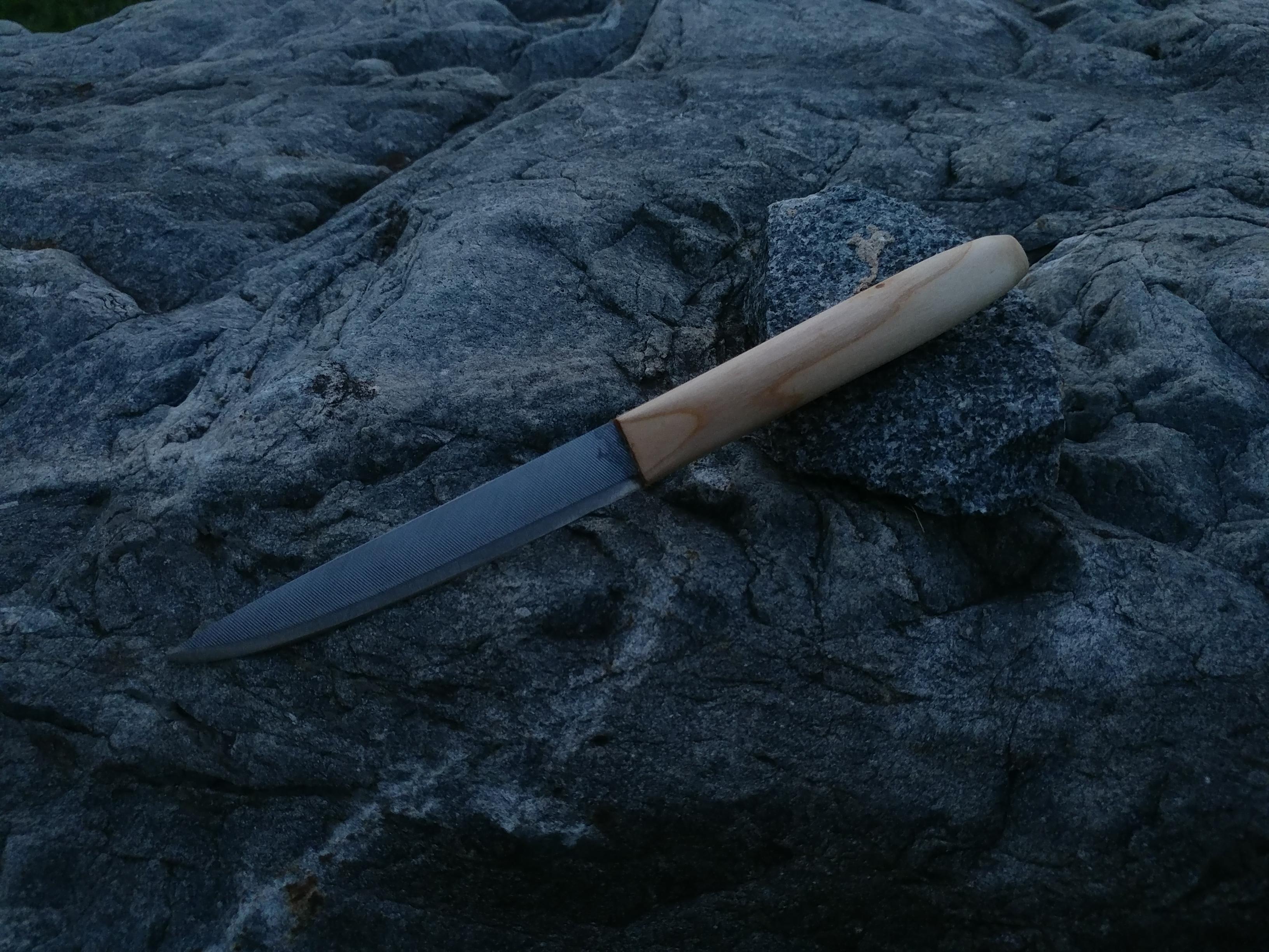 The first knife I've made that I'm proud to show off. r/knifemaking