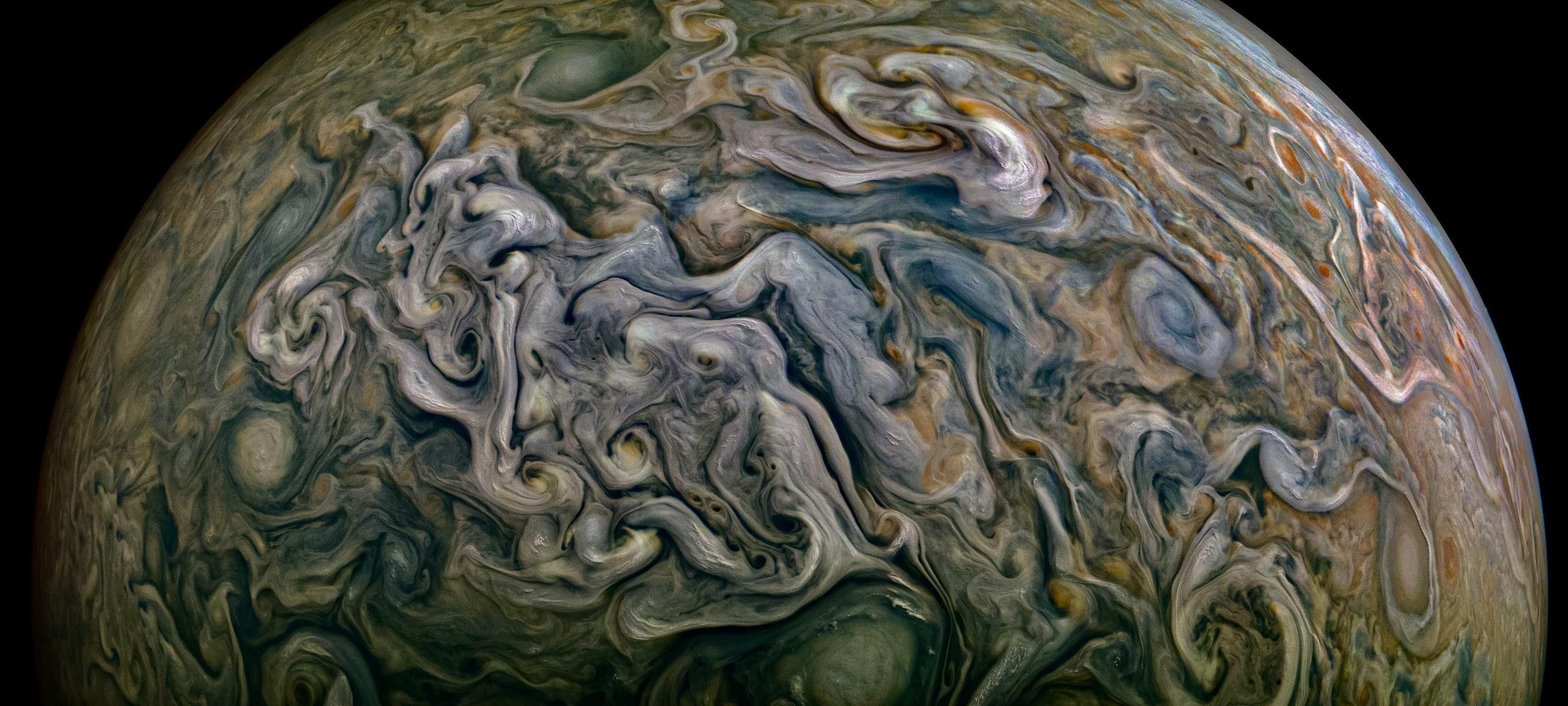 High res photo of Jupiter turned right on 90 degrees. I'm loving it