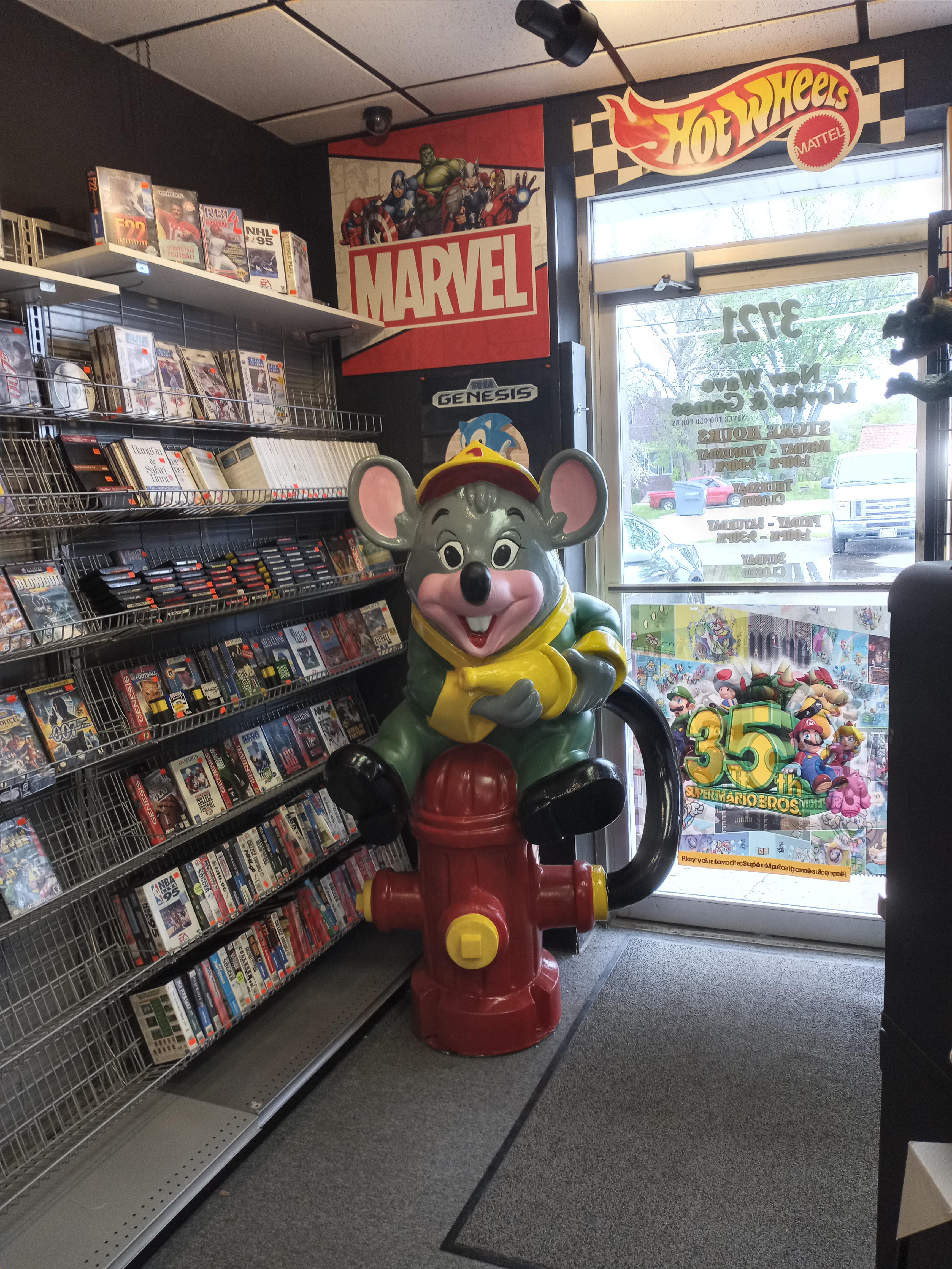 Found a extremely rare chuck e cheese statue at a game store. does