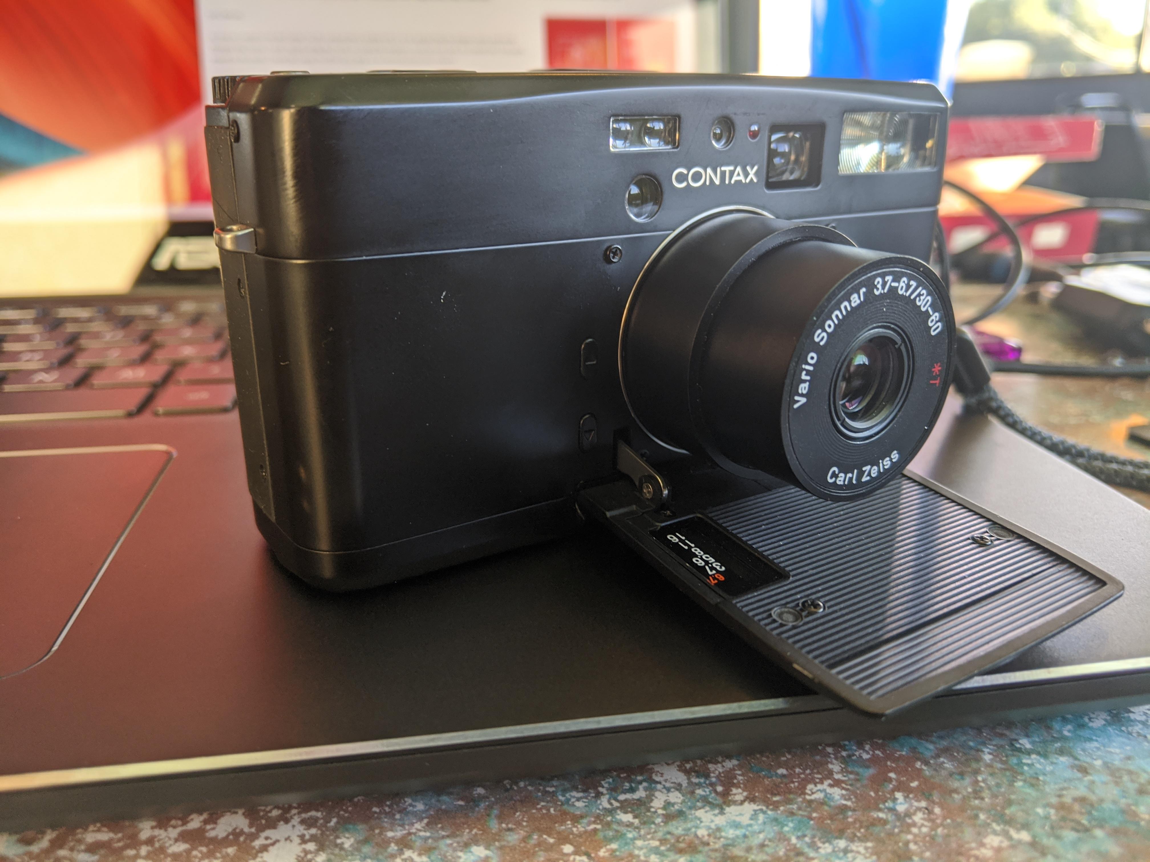 I struck gold at Goodwill for 9.99! (Contax TVS III)