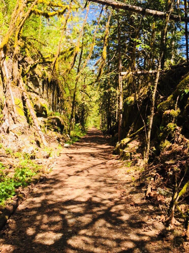 Kettle Valley Trail. Hope, British Columbia. [OC] [3264x2448] r/EarthPorn