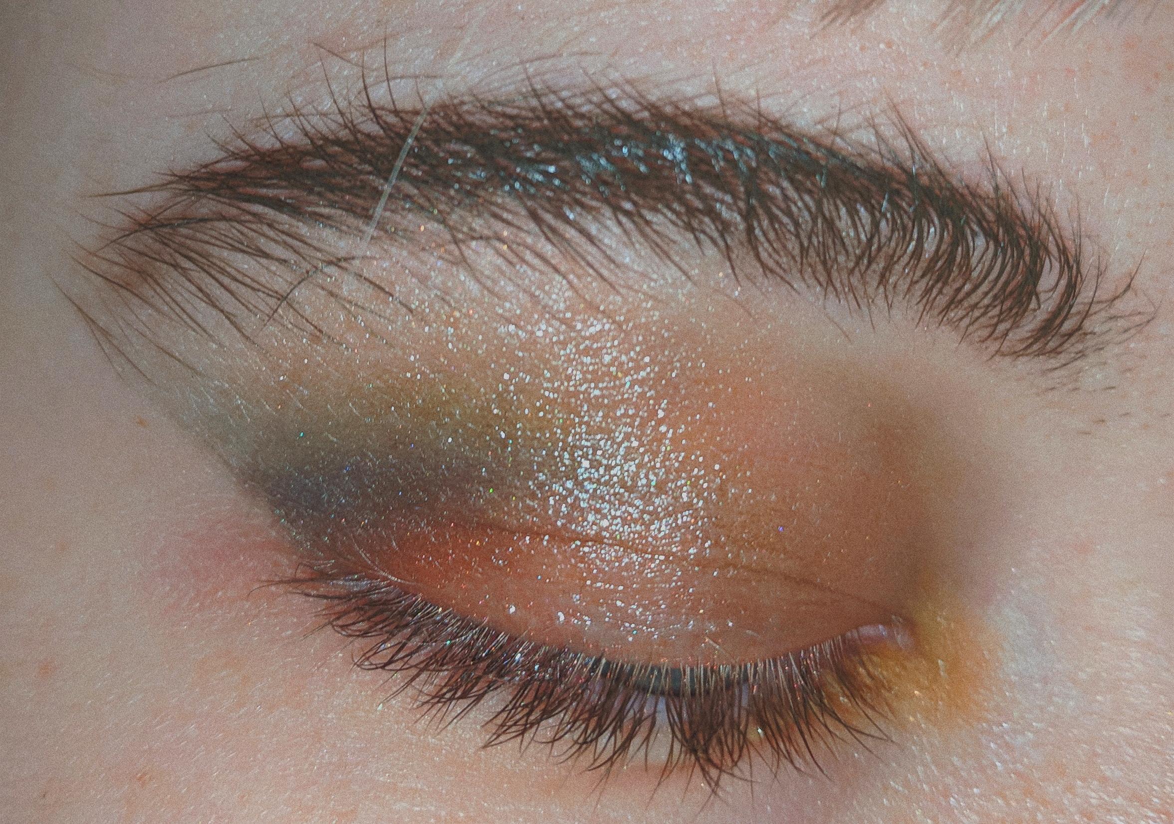 Glossy bruised eye look using subculture r/MakeupAddiction