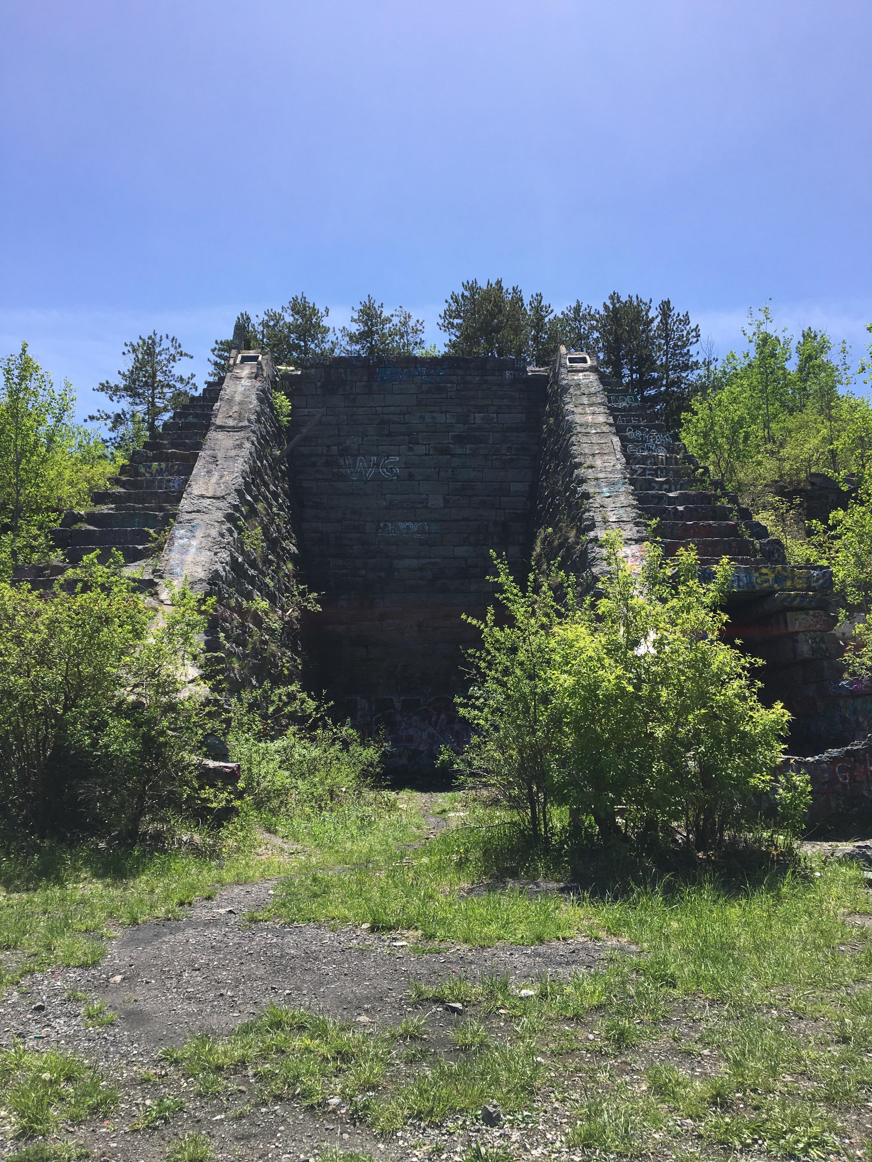 Split Rock Quarry, Syracuse, NY [OC] 3024 x 4032 r/AbandonedPorn