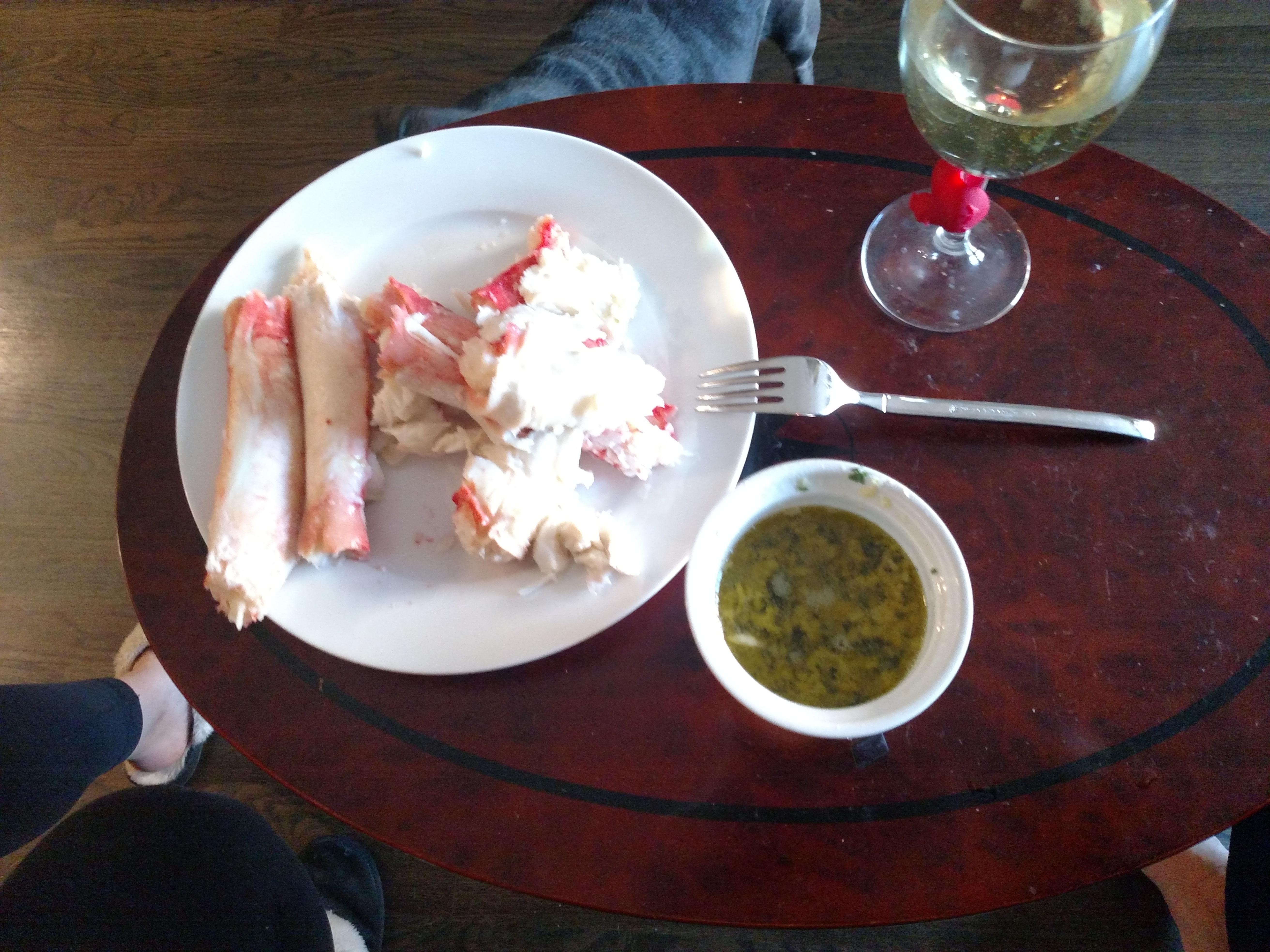 Crab legs and herbed garlic butter r/Keto_Food