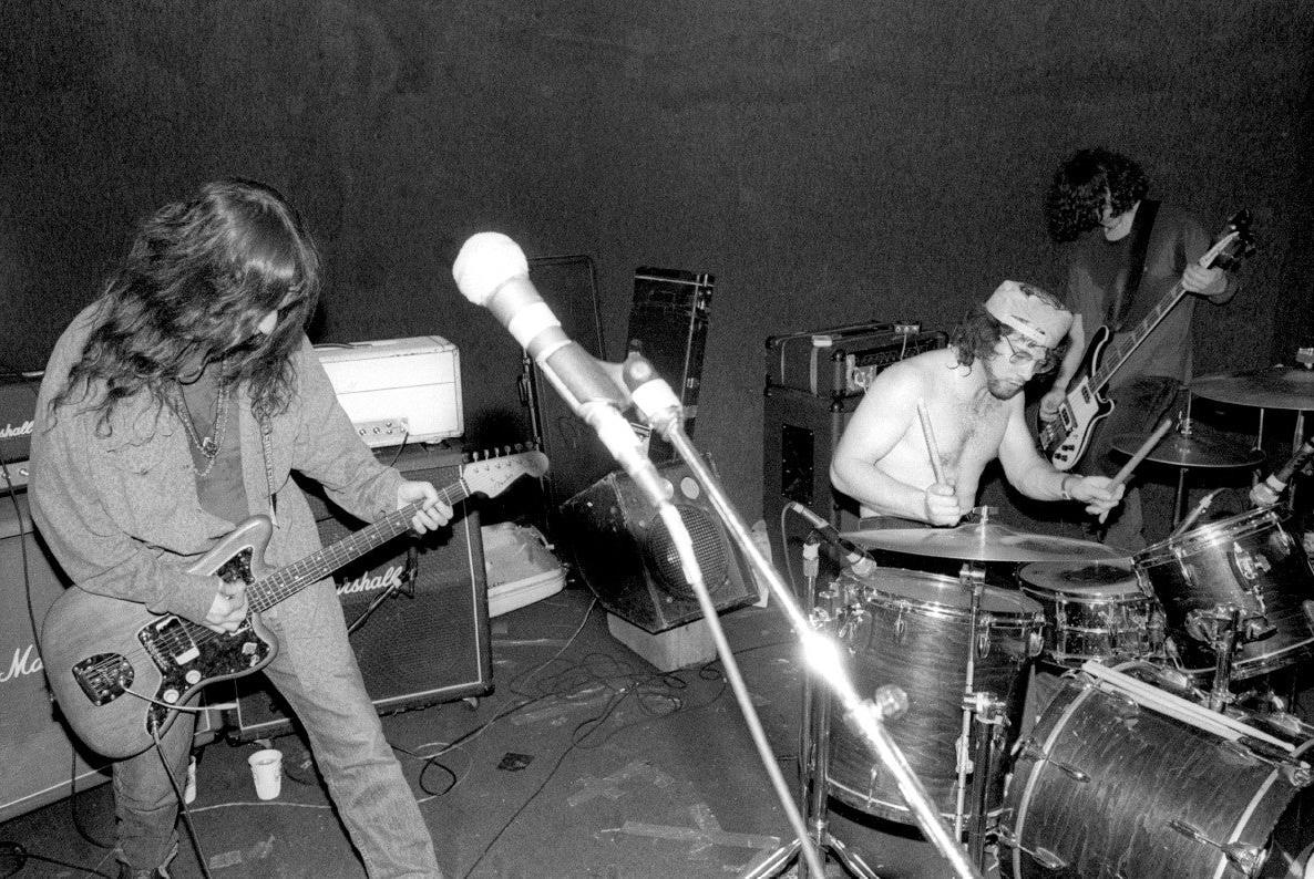 Dinosaur Jr., Cleveland (1989) OldSchoolCool
