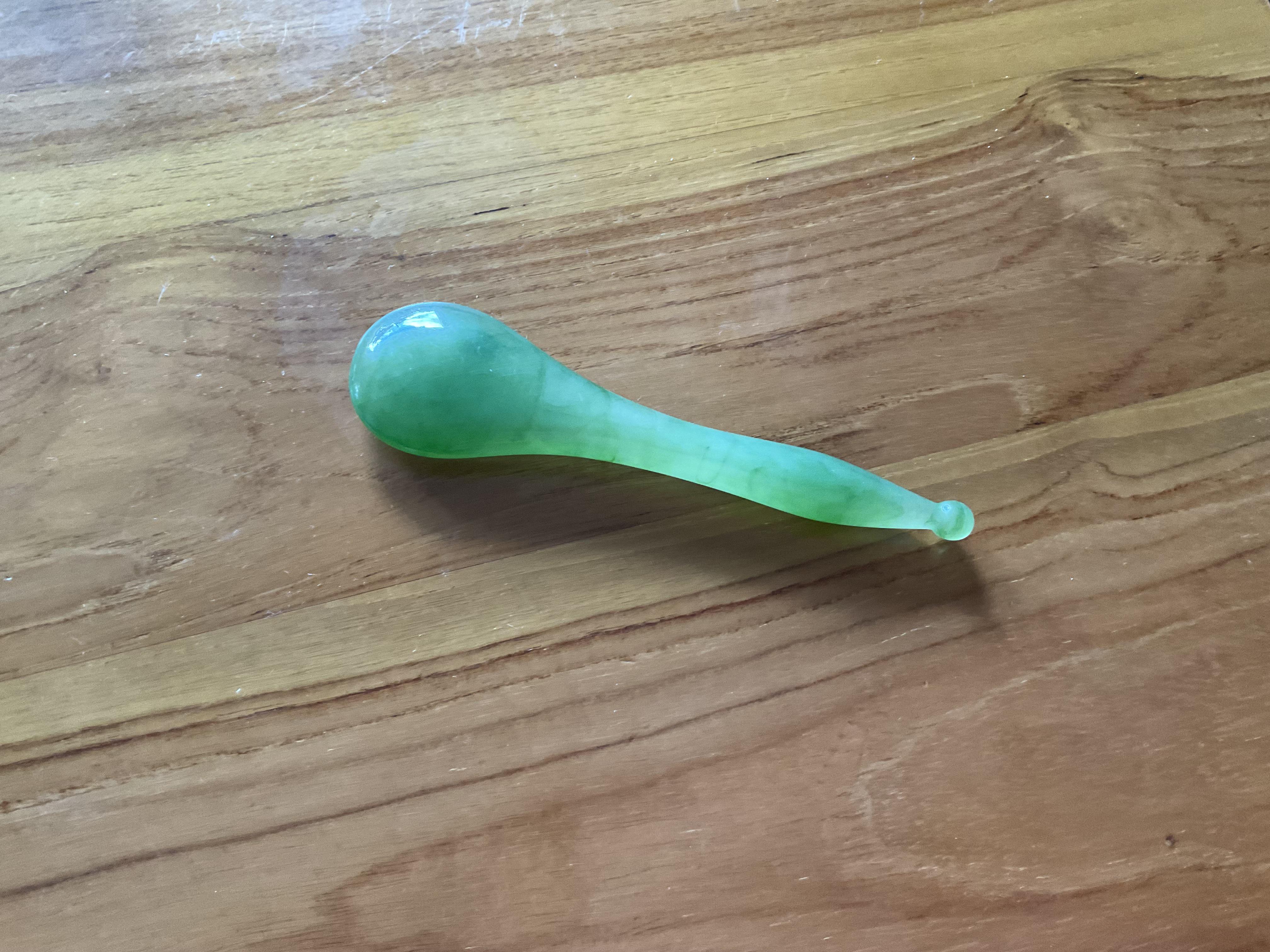 Great tool for massaging the face! Delivery was lightning-fast and the