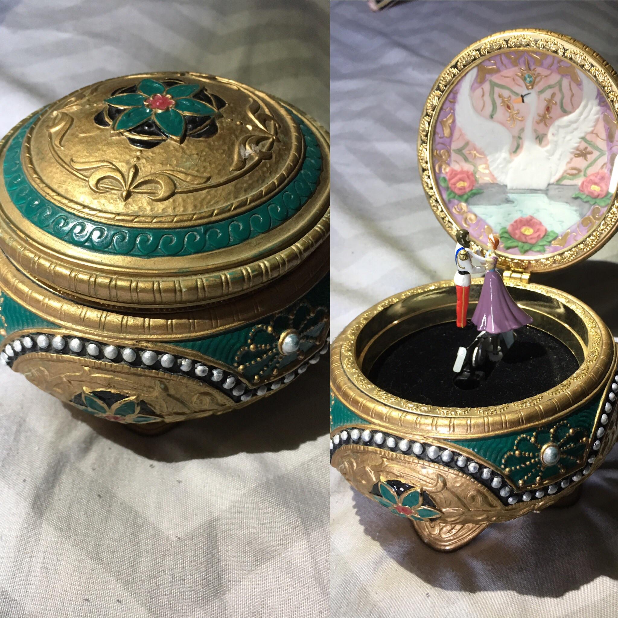 Anastasia music box for 5 at a local flea market. I'm so stoked about
