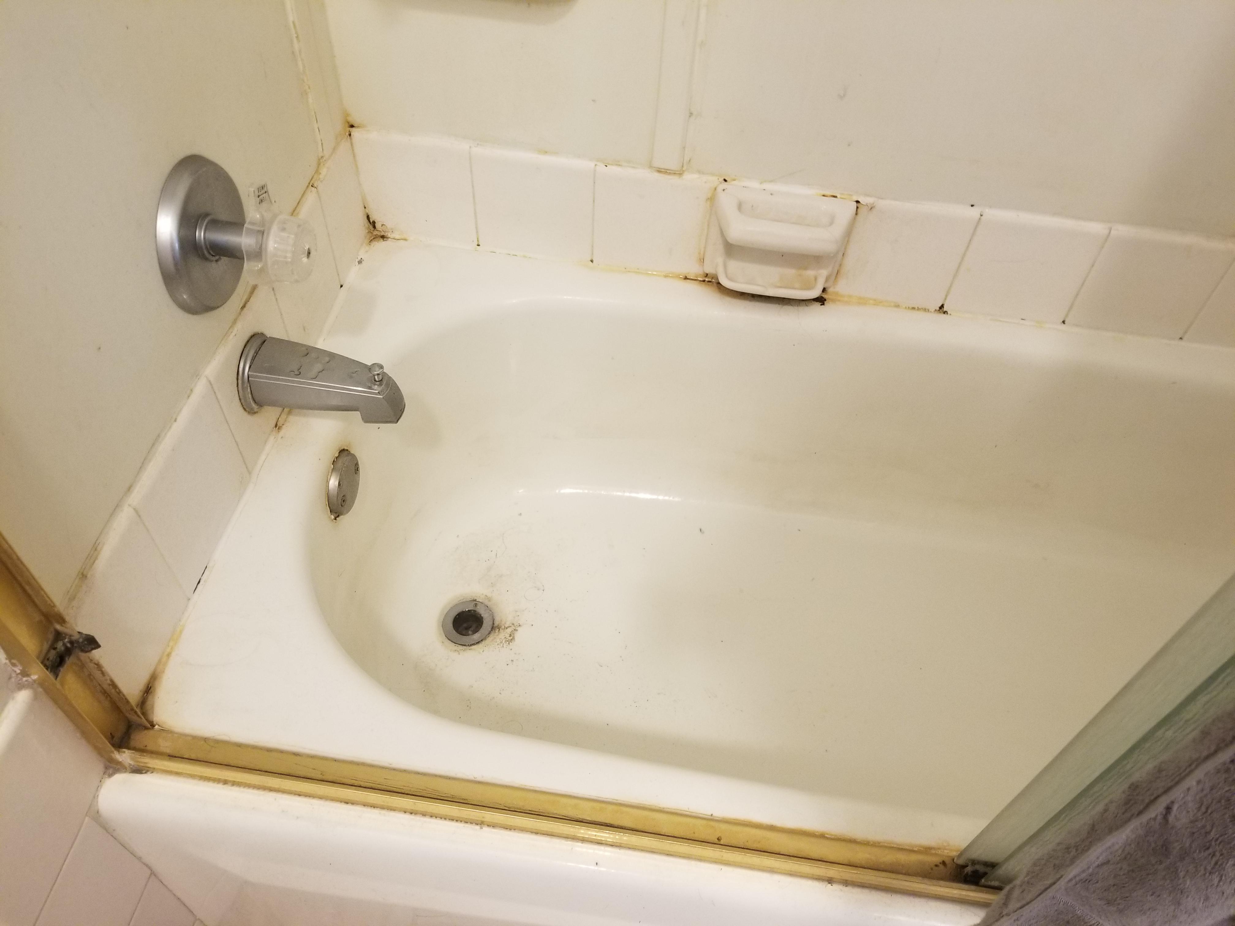 [Landlord USCA] What is considered normal wear and tear? This was my 1