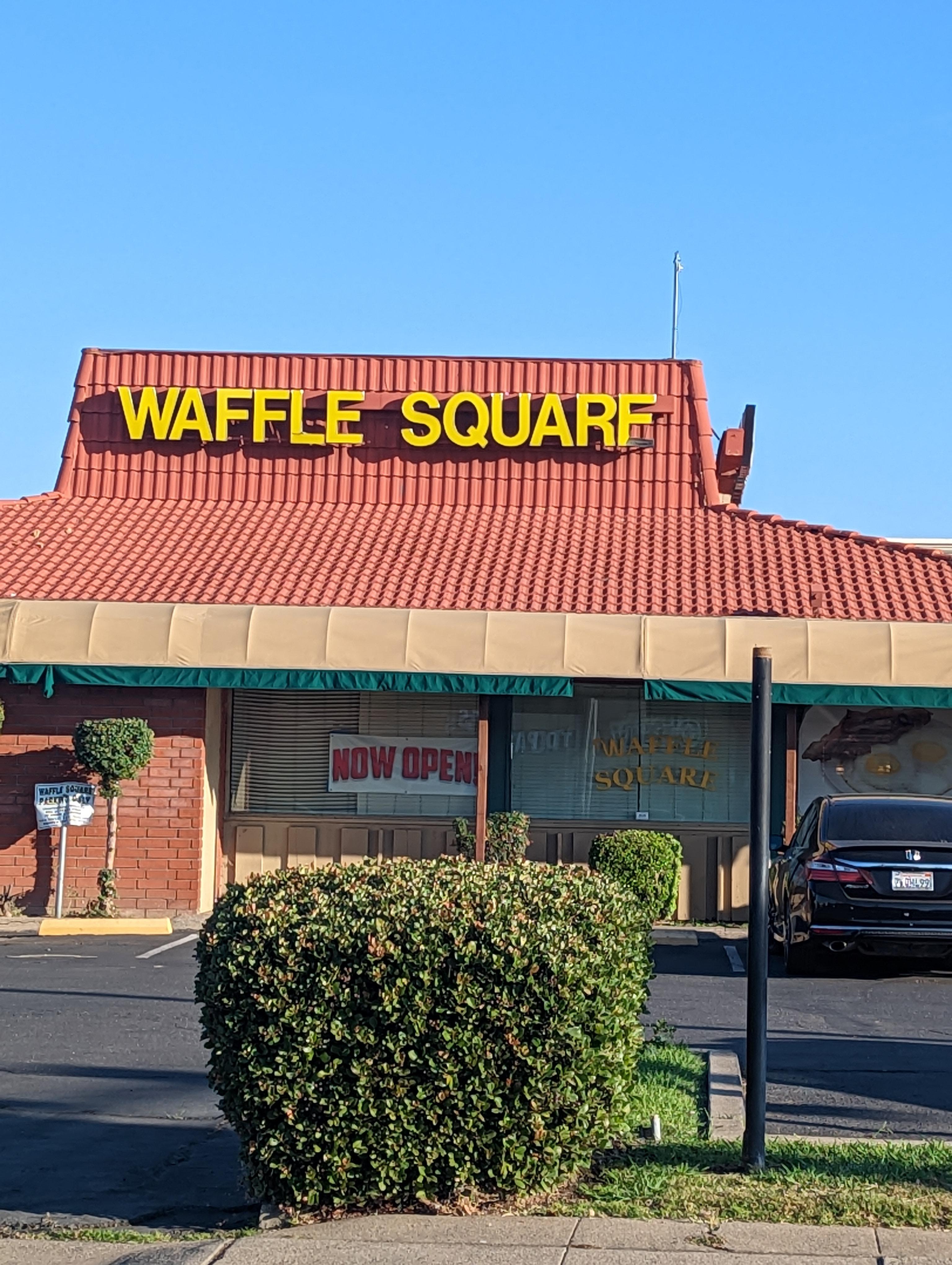 Waffle Squarf (ArdenArcade, Sacramento CA) r/FormerPizzaHuts