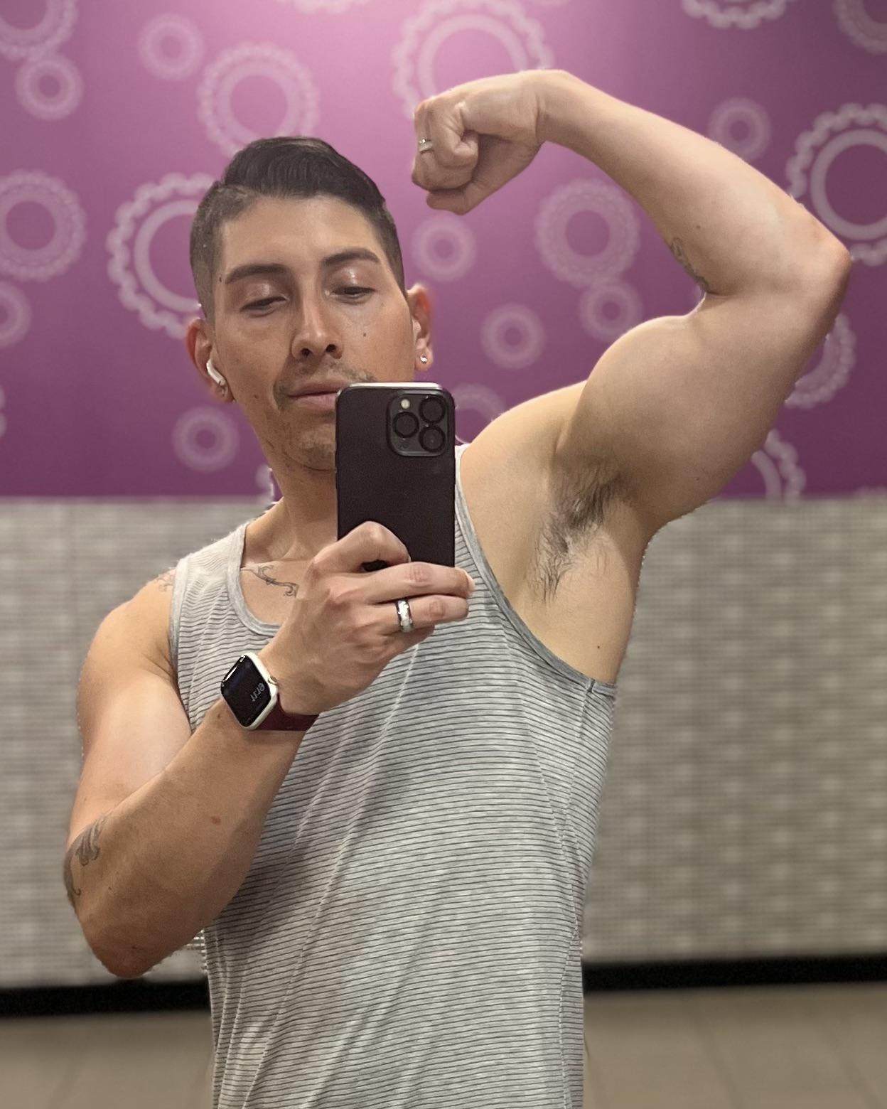 2 days and 2 workouts with no shower 😏 r/MaleArmpits