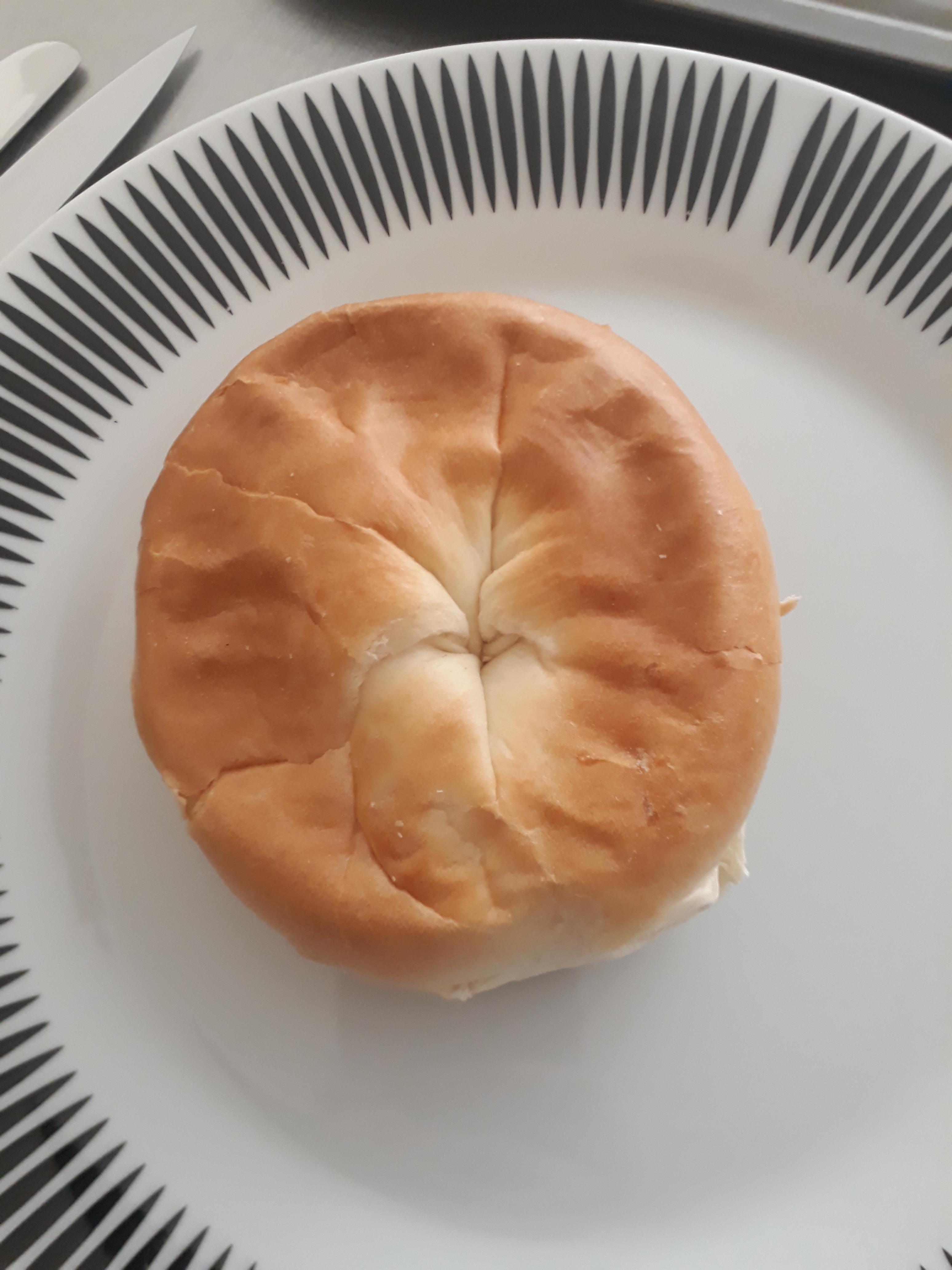 Bagel with no hole r/mildlyinteresting