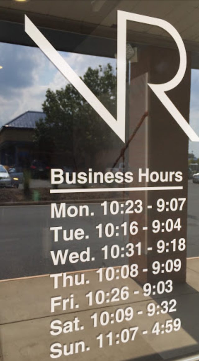 These business hours r/mildlyinfuriating