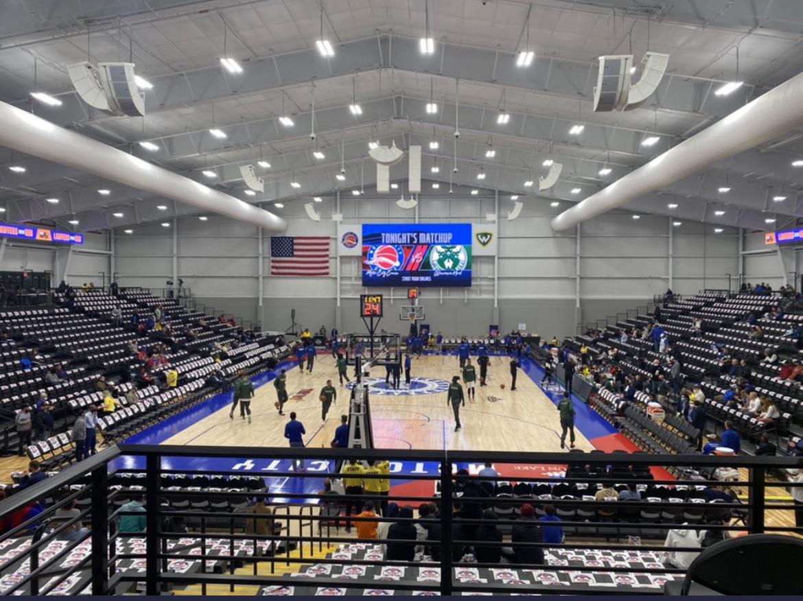 Views from the Wayne State Fieldhouse on Opening Night r/MotorCityCruise