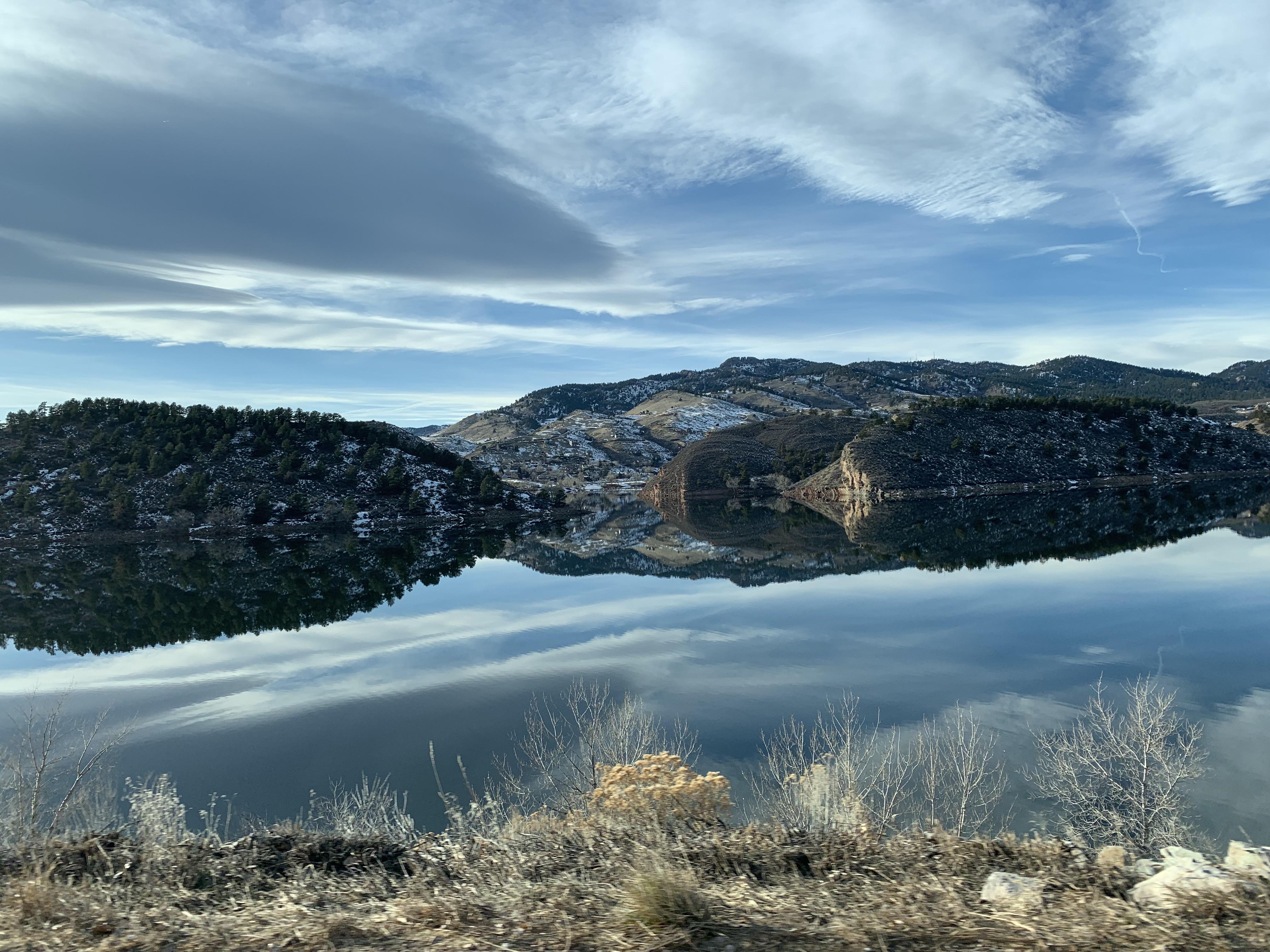 Horsetooth Reservoir looking great today! r/Colorado