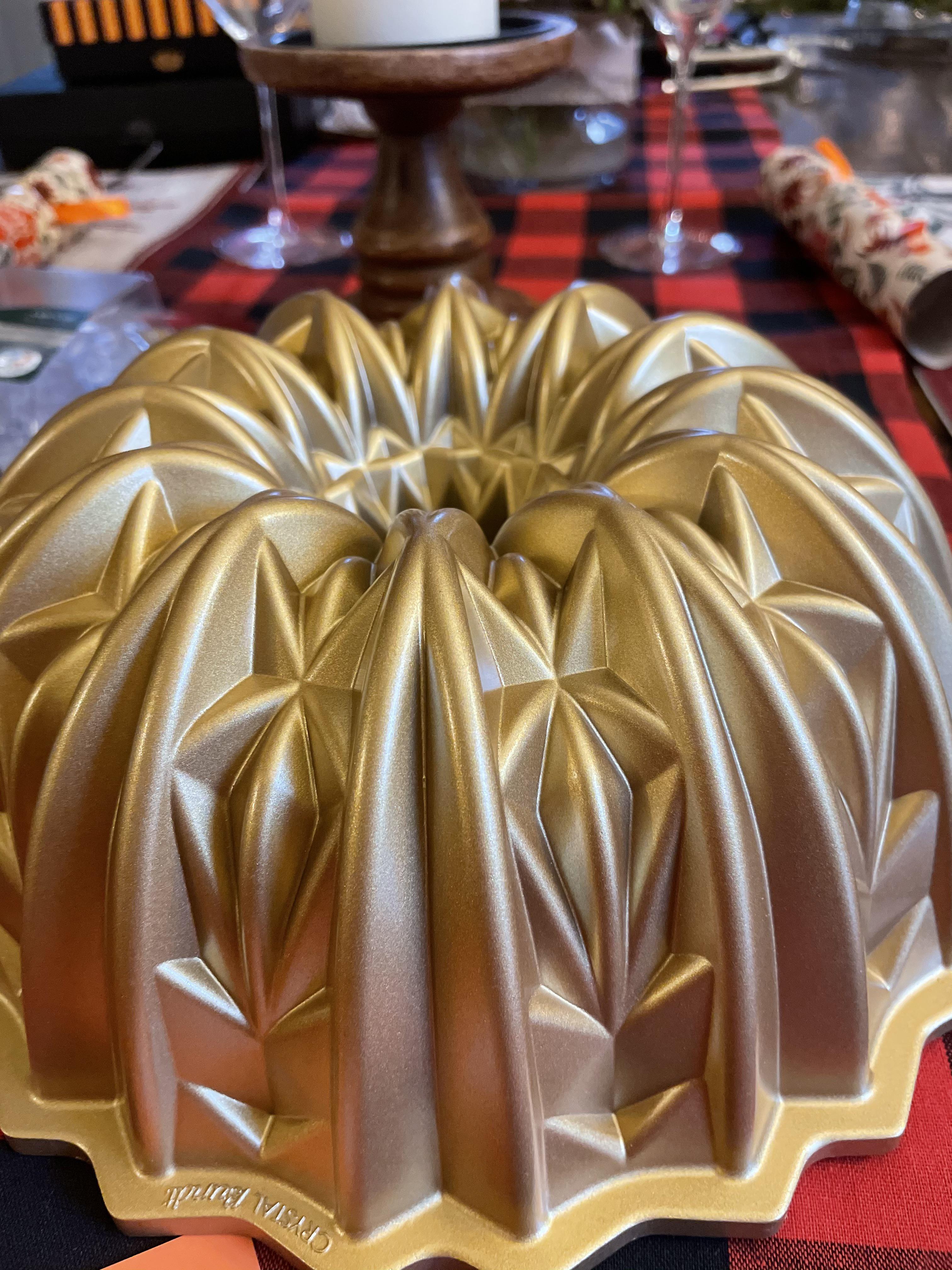 Proud owner of a nordicware bundt cake!! Taking bundt cake recipe suggestions! r/Baking