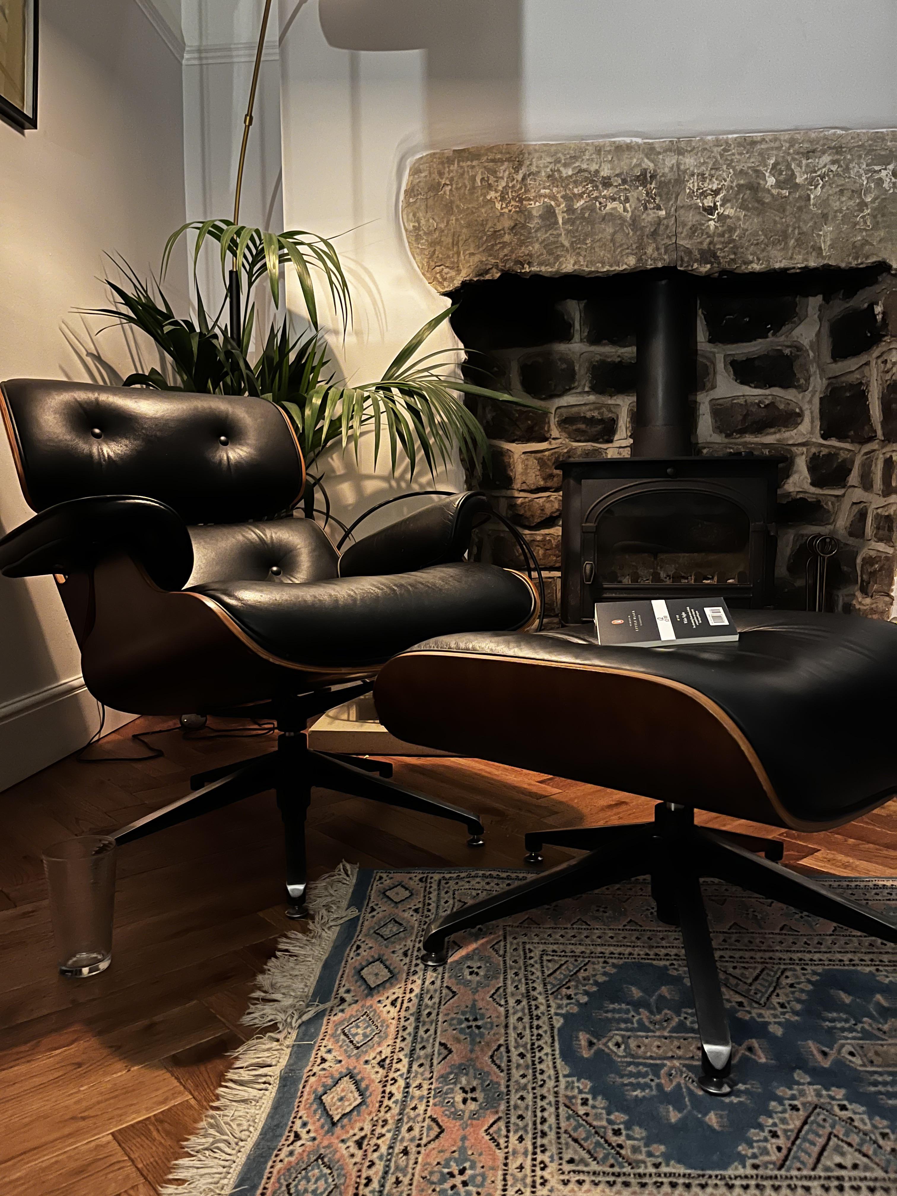 Just bought this replica Eames Lounge chair and I think the ottoman is