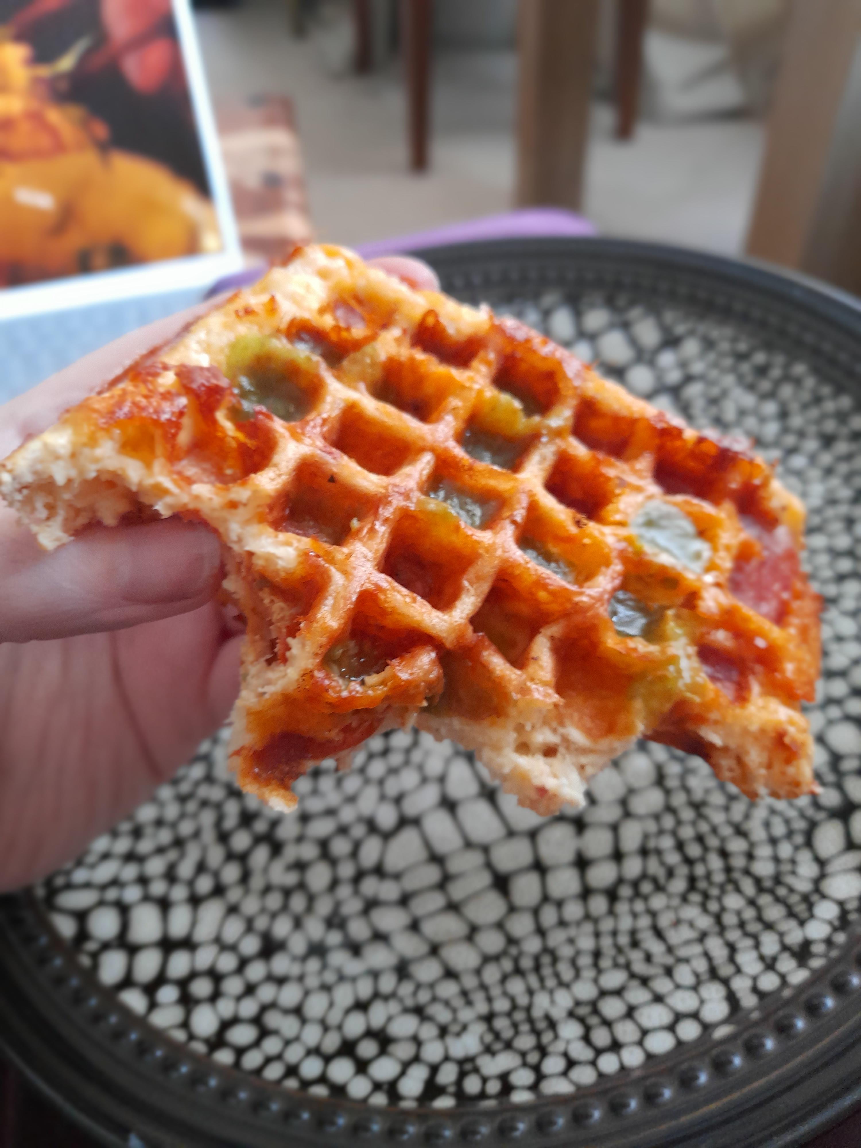 Pizza chaffle! Basic chaffle plus Chorizo, Condimaniacs 'Pizza The