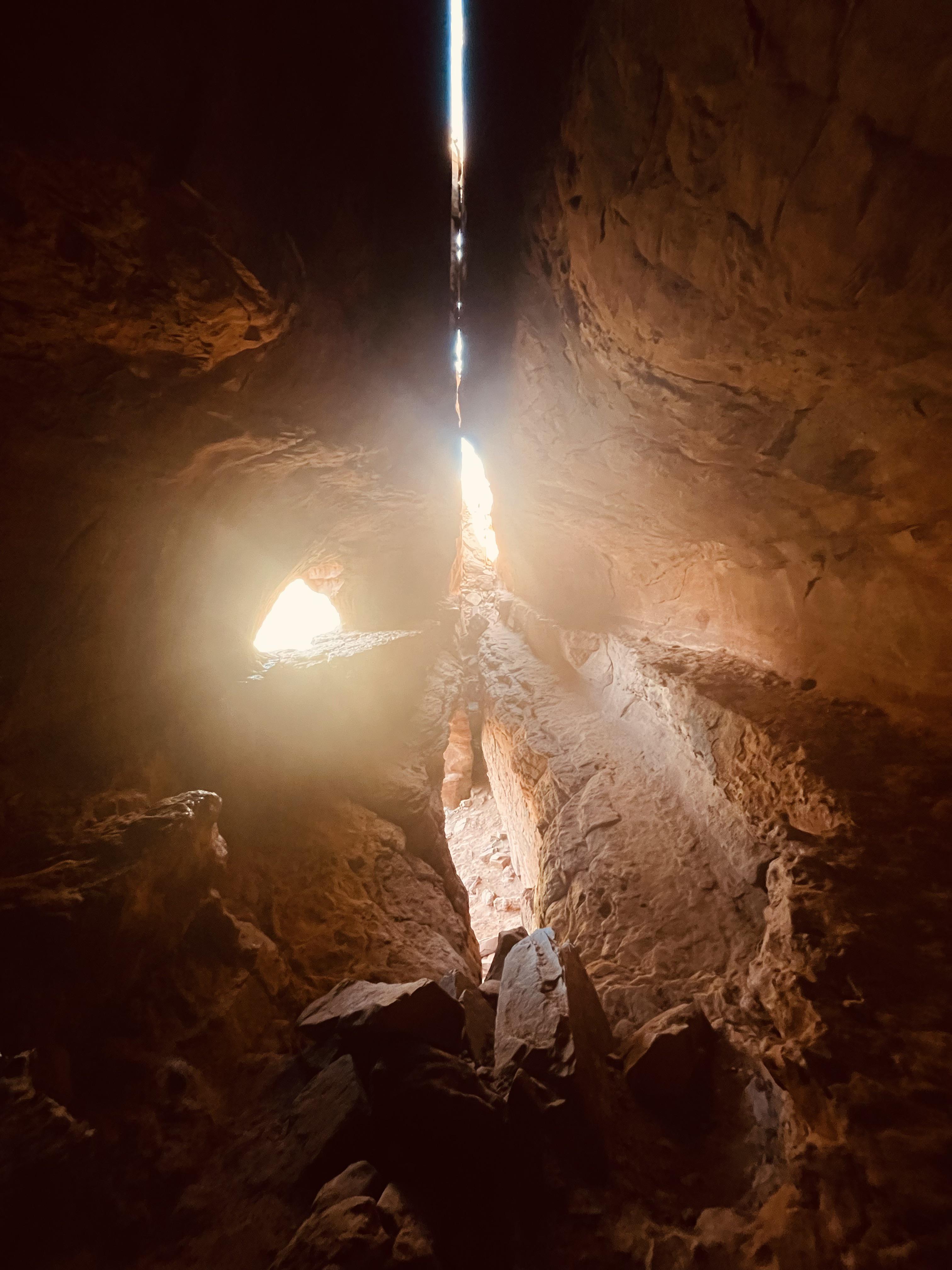 Soldier’s Pass Cave in Sedona r/natureisbeautiful
