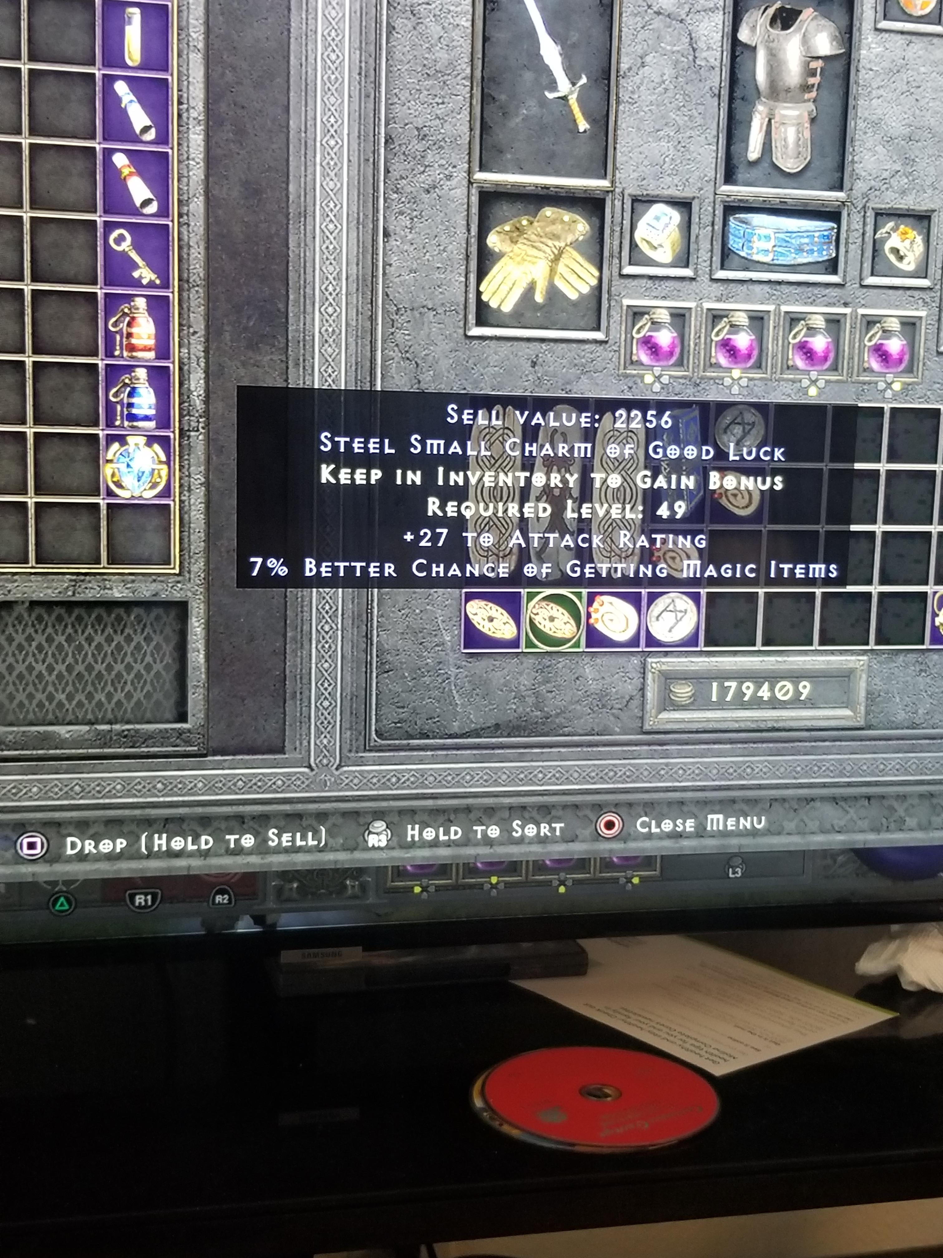 Small Charm theory, I been noticing the sc dropped in the pit have a