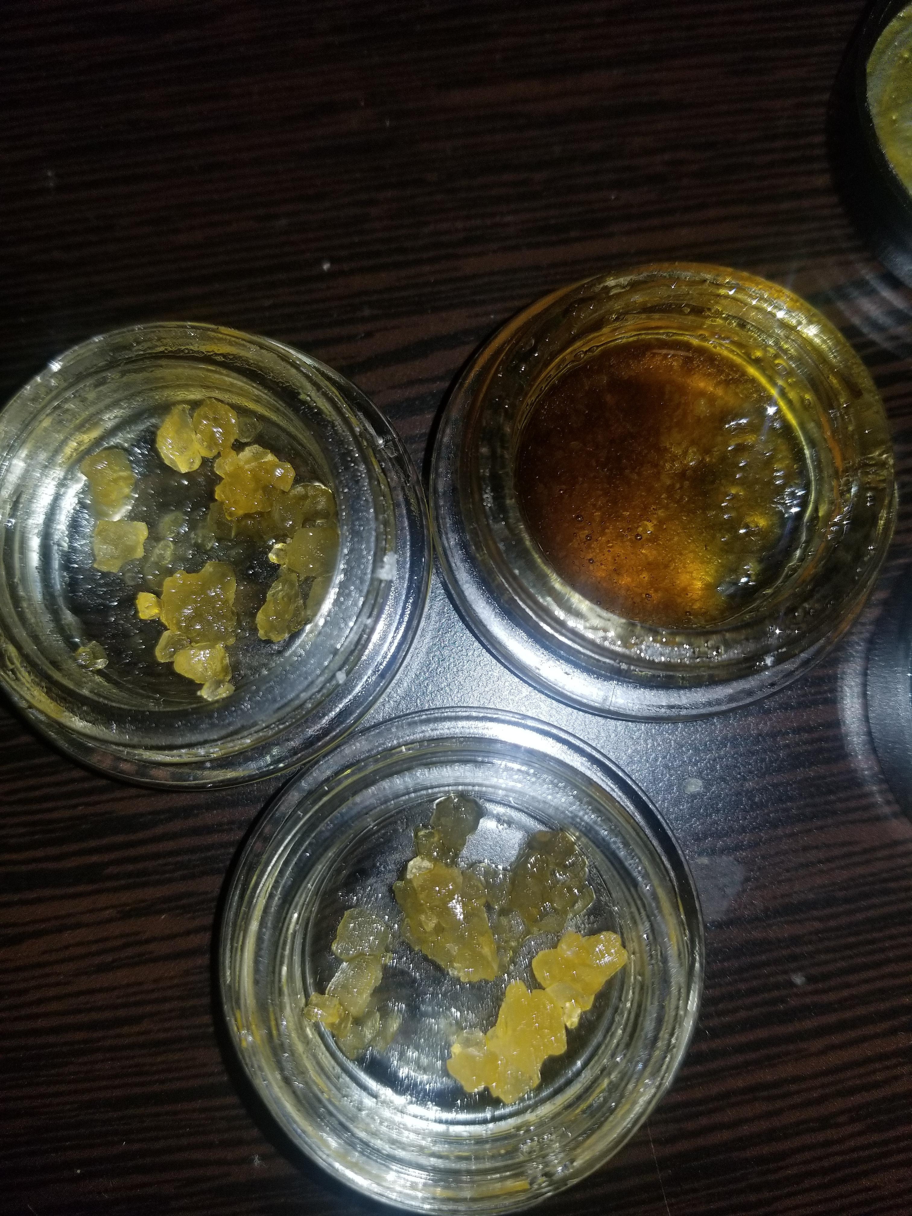 Diamonds and some mid grade sauce 🙌 r/Dabs