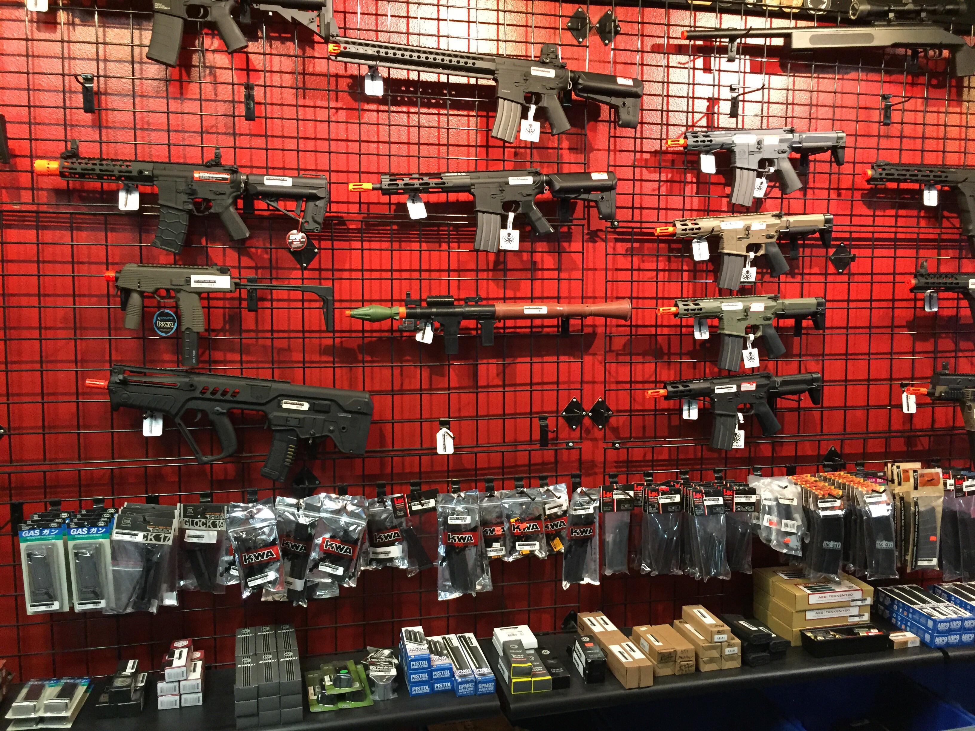 Look at all these high quality airsoft guns r/airsoftcirclejerk