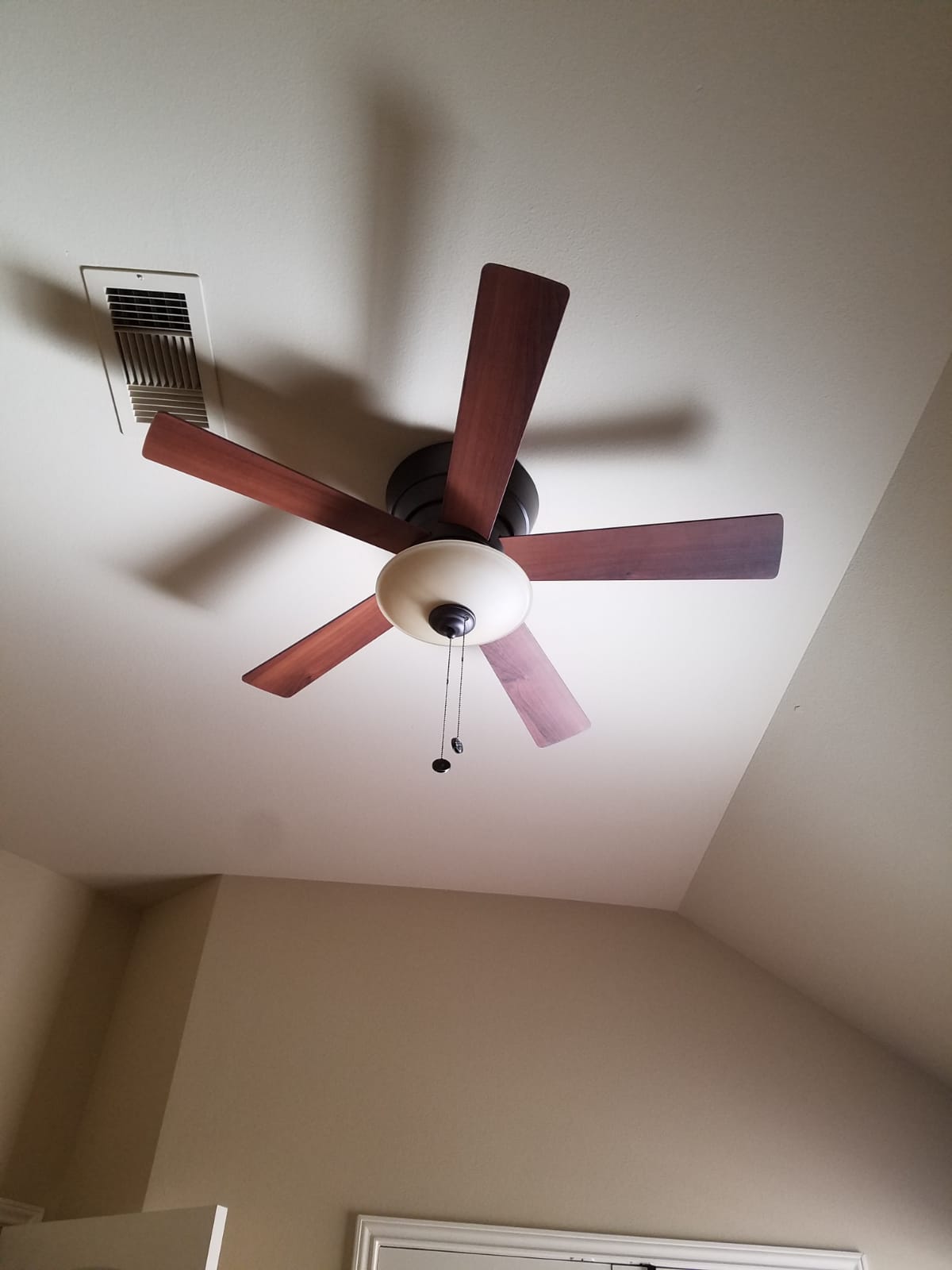 Could someone identify which model of Hampton Bay fans is this? And