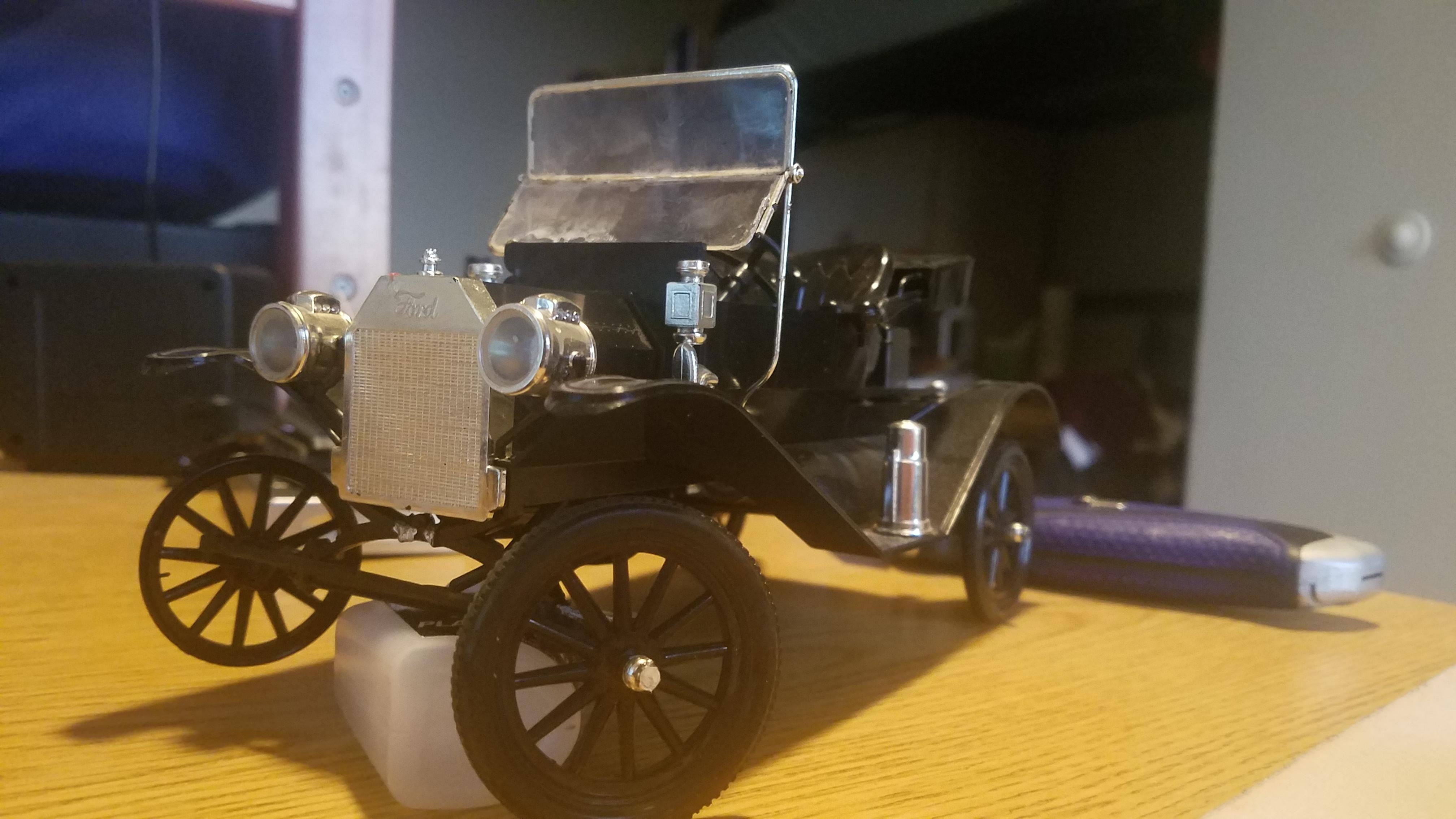 My 1/16 Lindberg Model T kit is finished, for now ModelCars