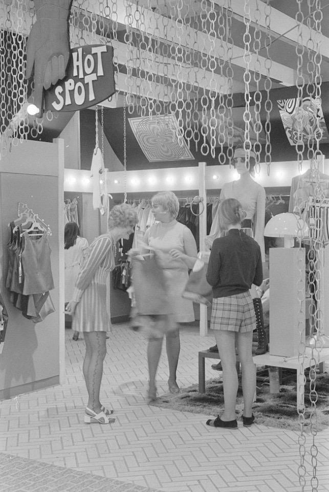Shopping at "The Hot Spot" Fairfax, Virginia 1971 r/Virginia
