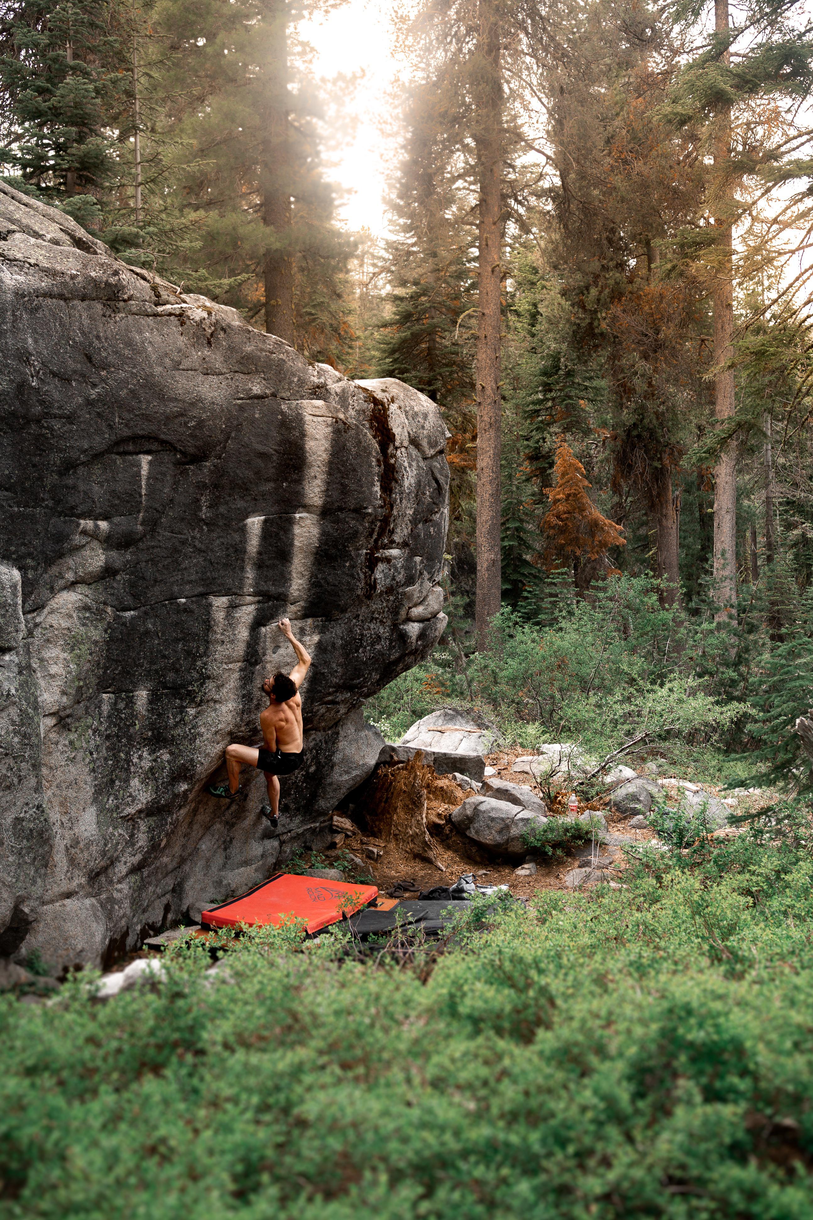 Nazgûl at The Saddles in Tahoe bouldering