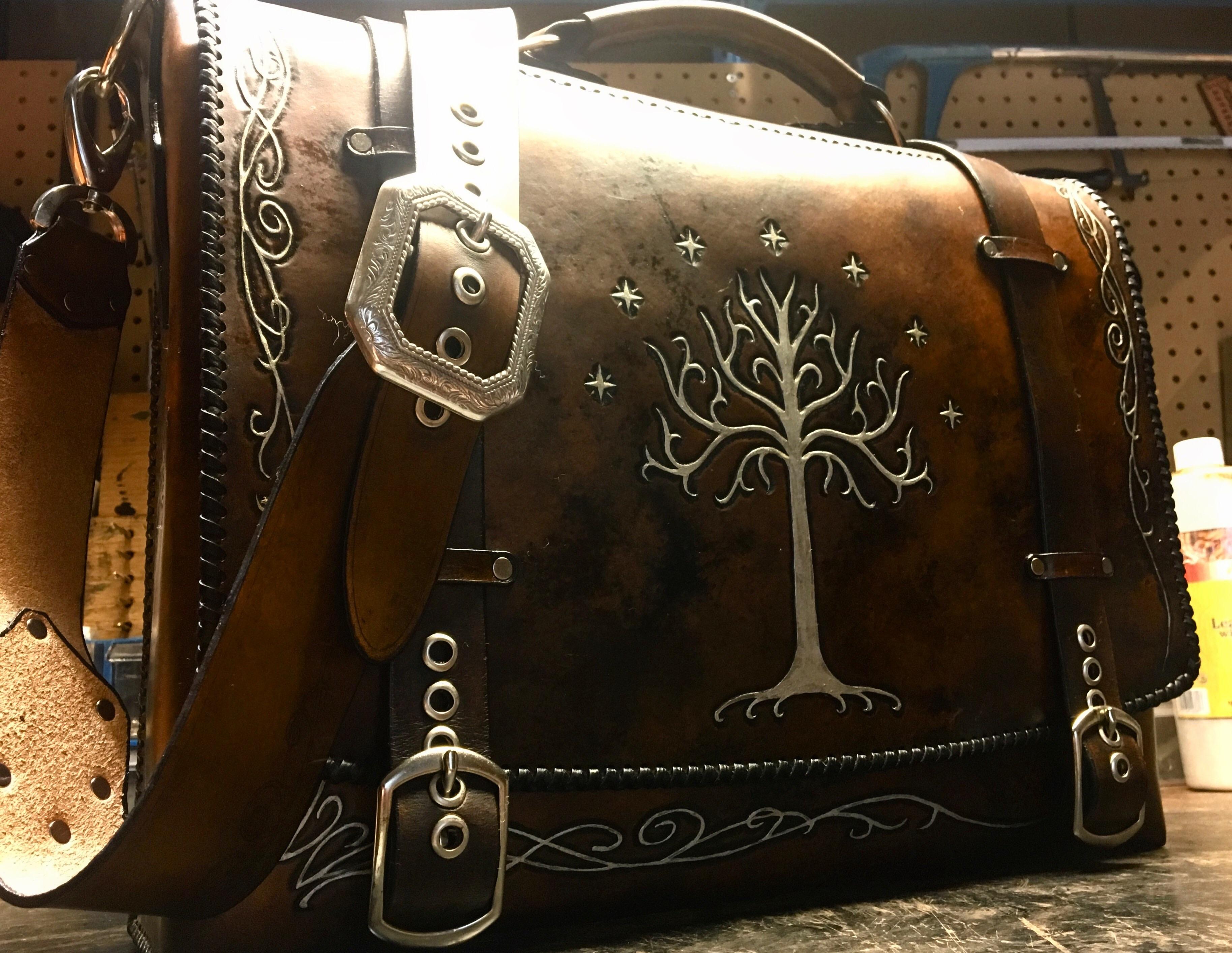 Leather laptop bag I recently made r/lotr
