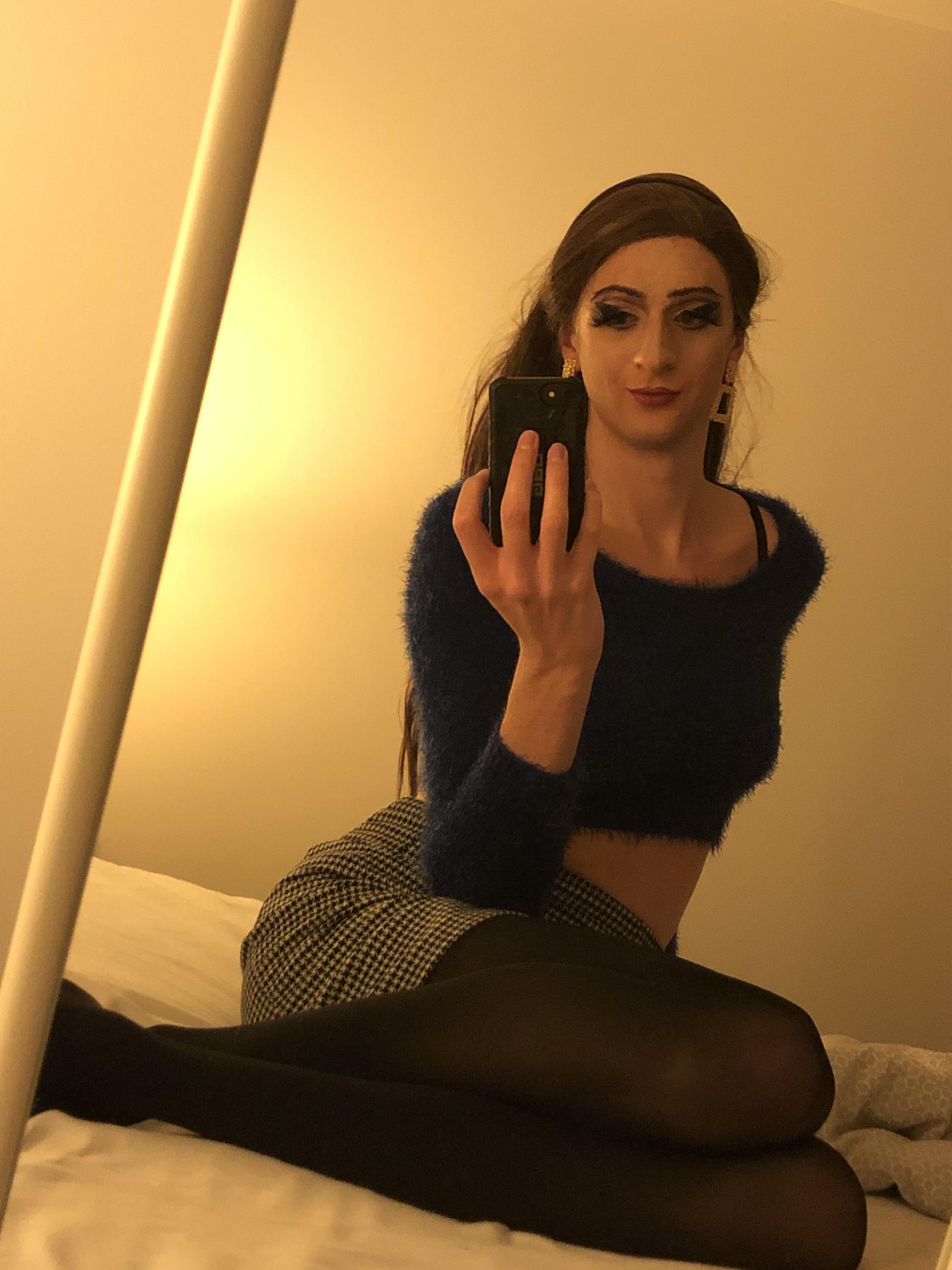 Why do I enjoy this so much... r/crossdressing