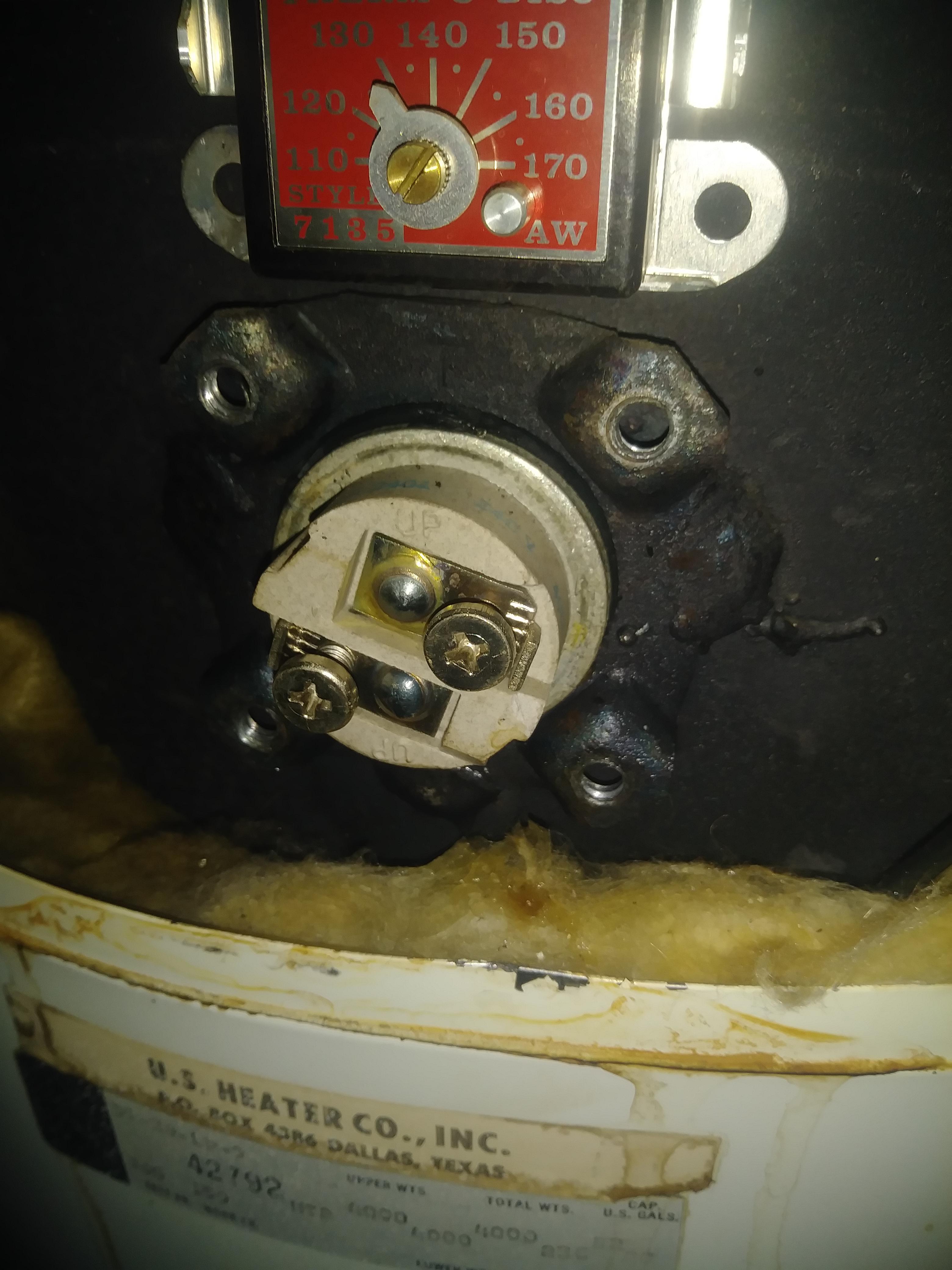 Heating element stuck, cant remove. Any tips would be r/Plumbing