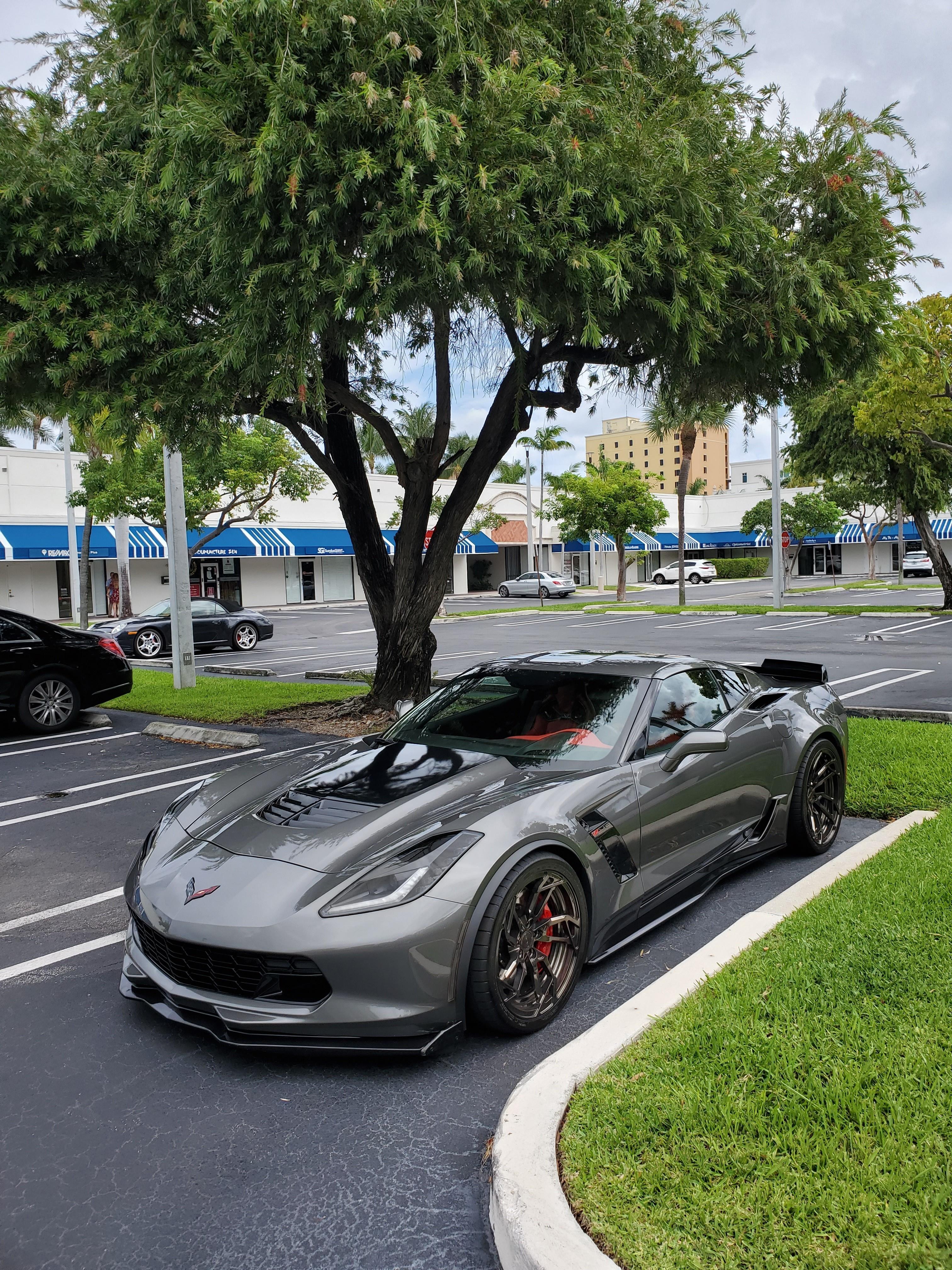Shark Grey Corvette C7 Z06. r/carporn
