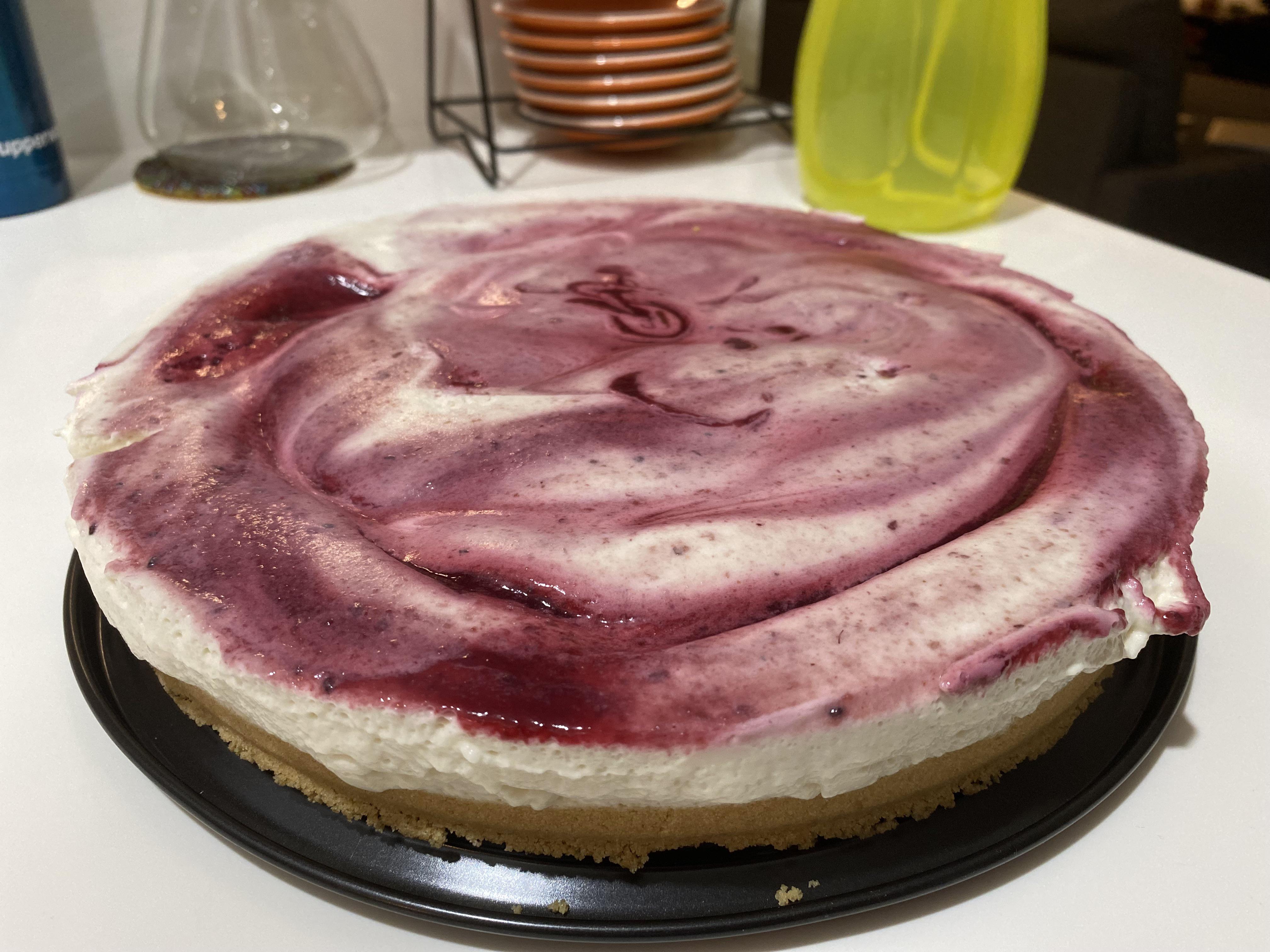 Cheesecake without cream cheese with berries coulis r/Baking